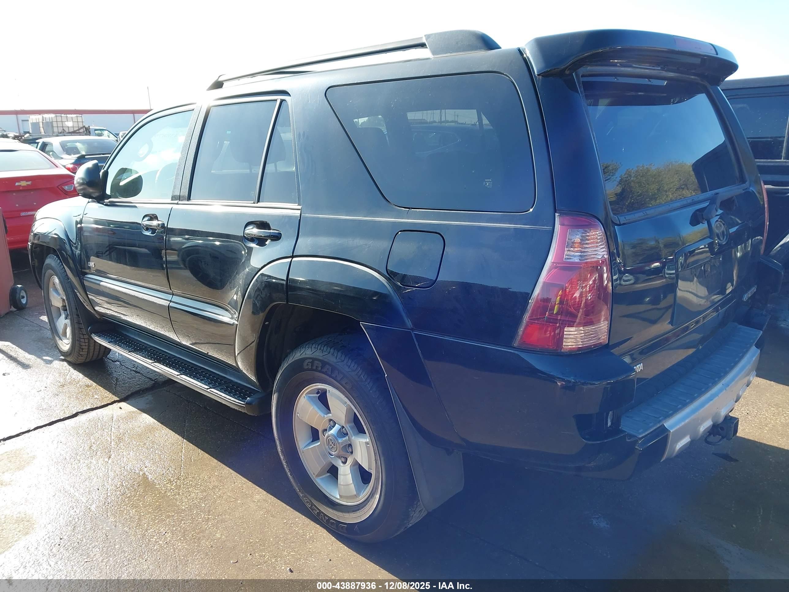TOYOTA 4RUNNER image 3