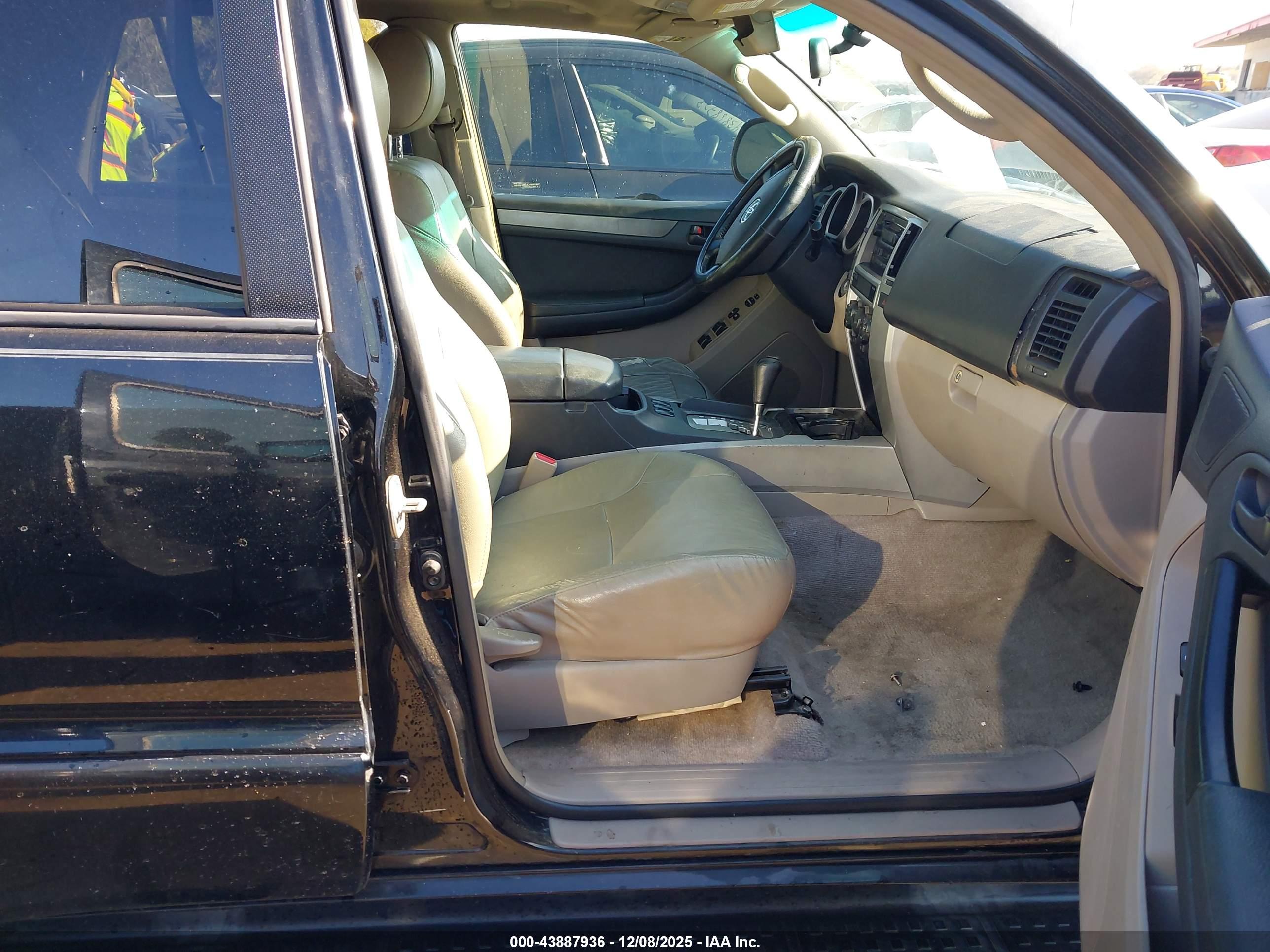 TOYOTA 4RUNNER image 5