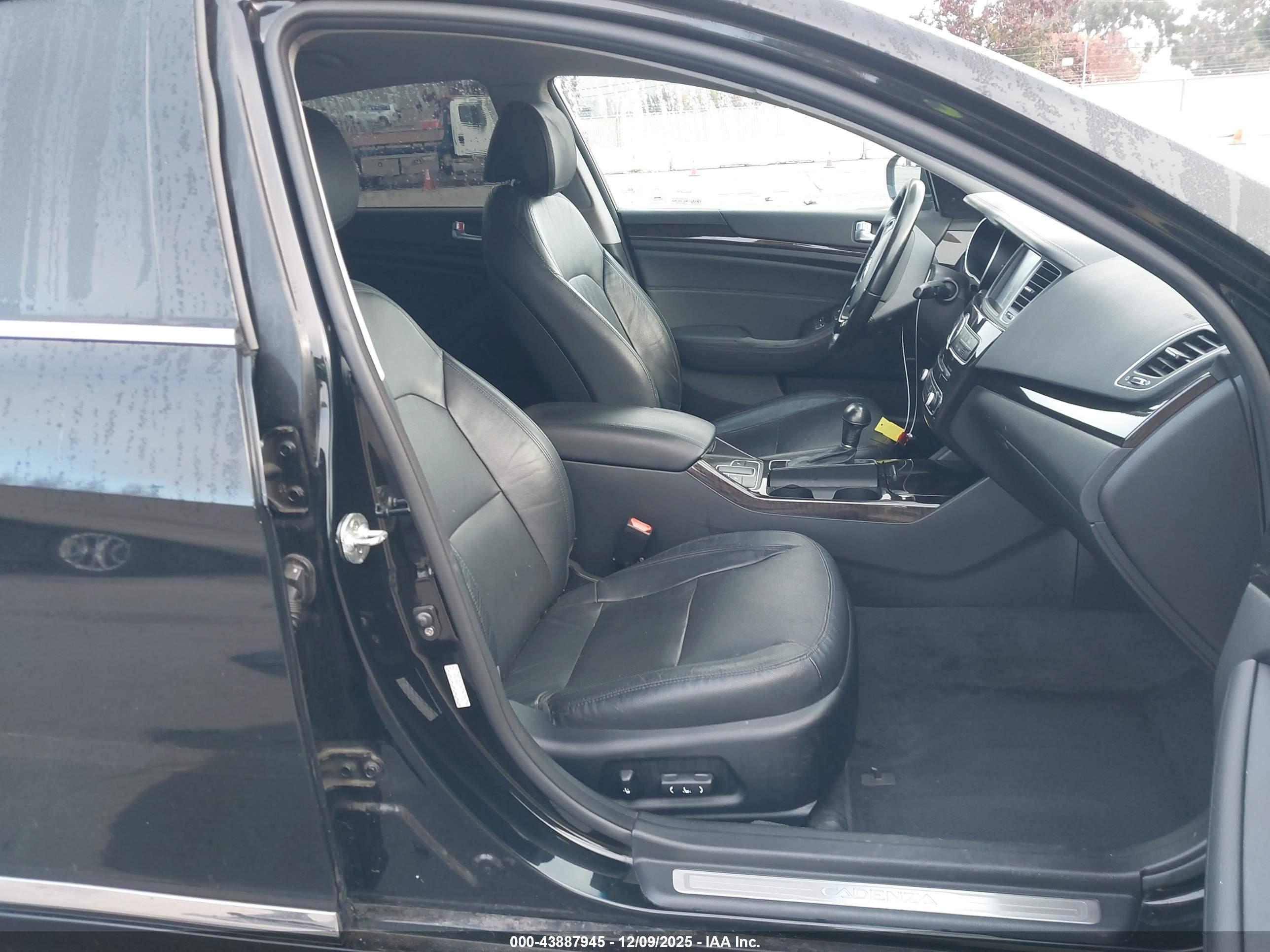 KIA CADENZA image 5
