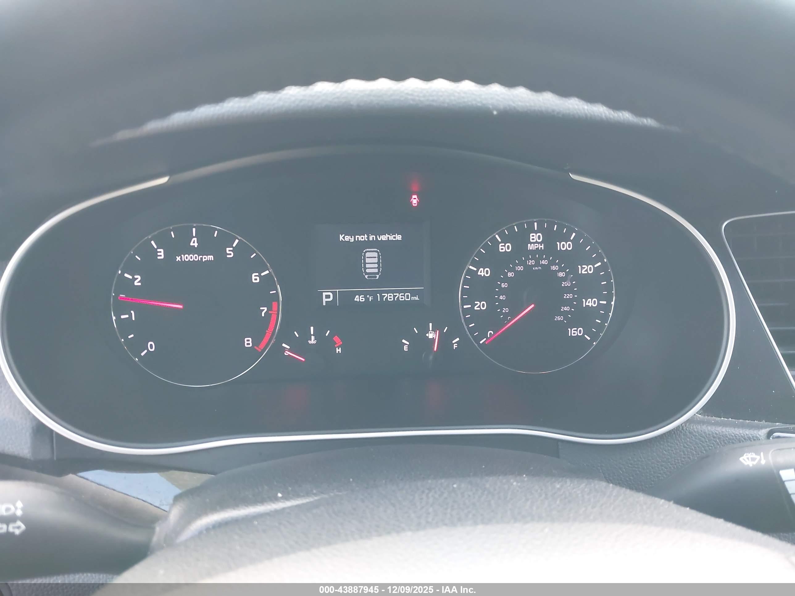 KIA CADENZA image 7
