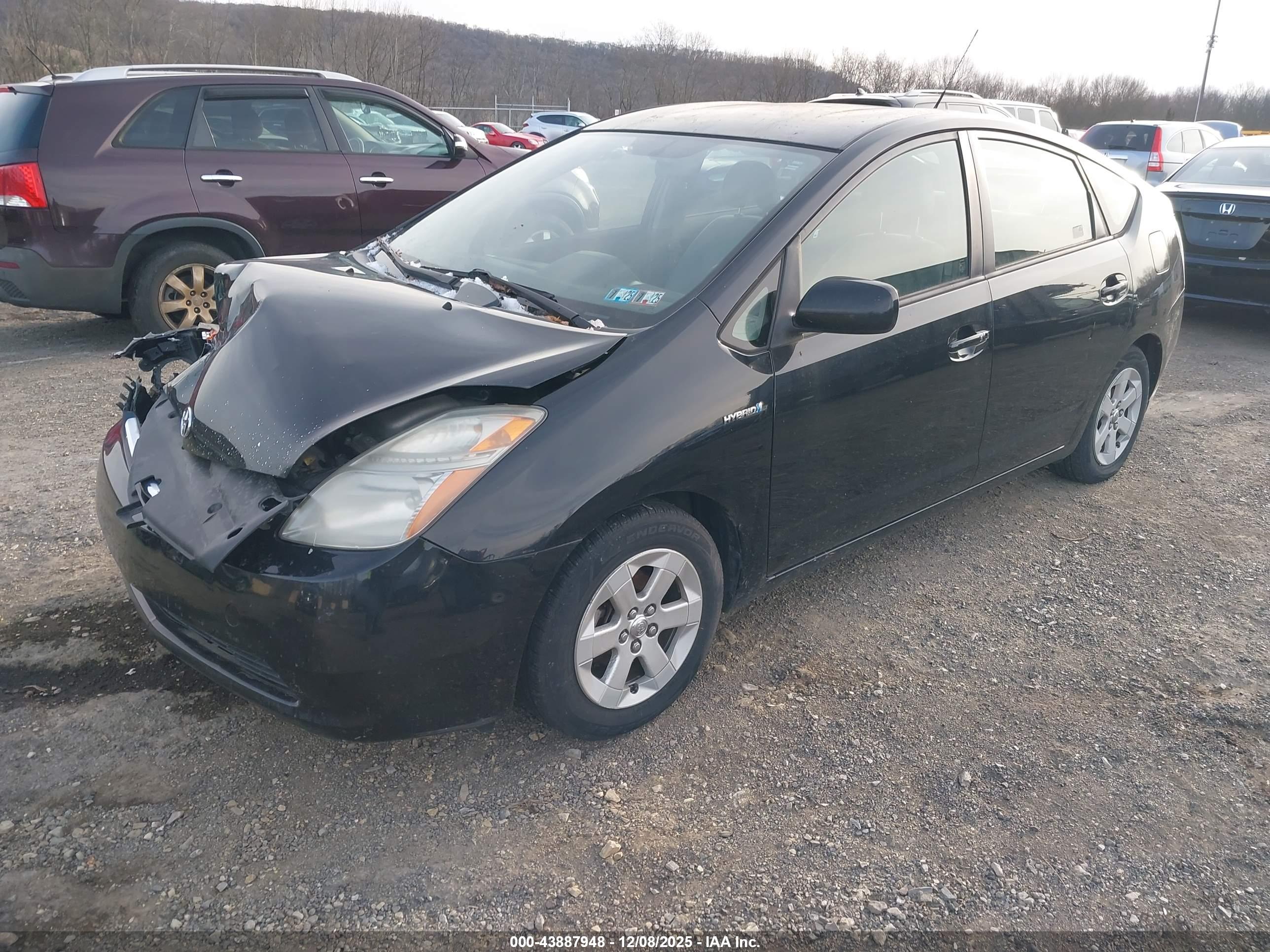 TOYOTA PRIUS image 2