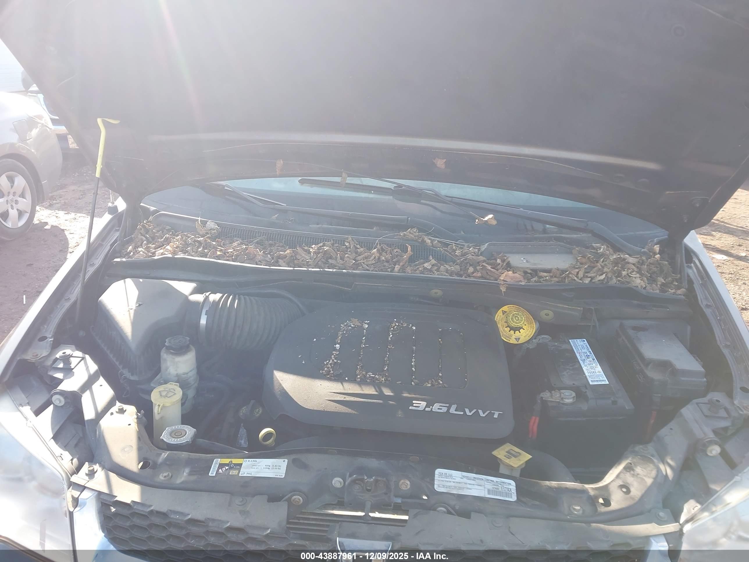 DODGE GRAND image 10