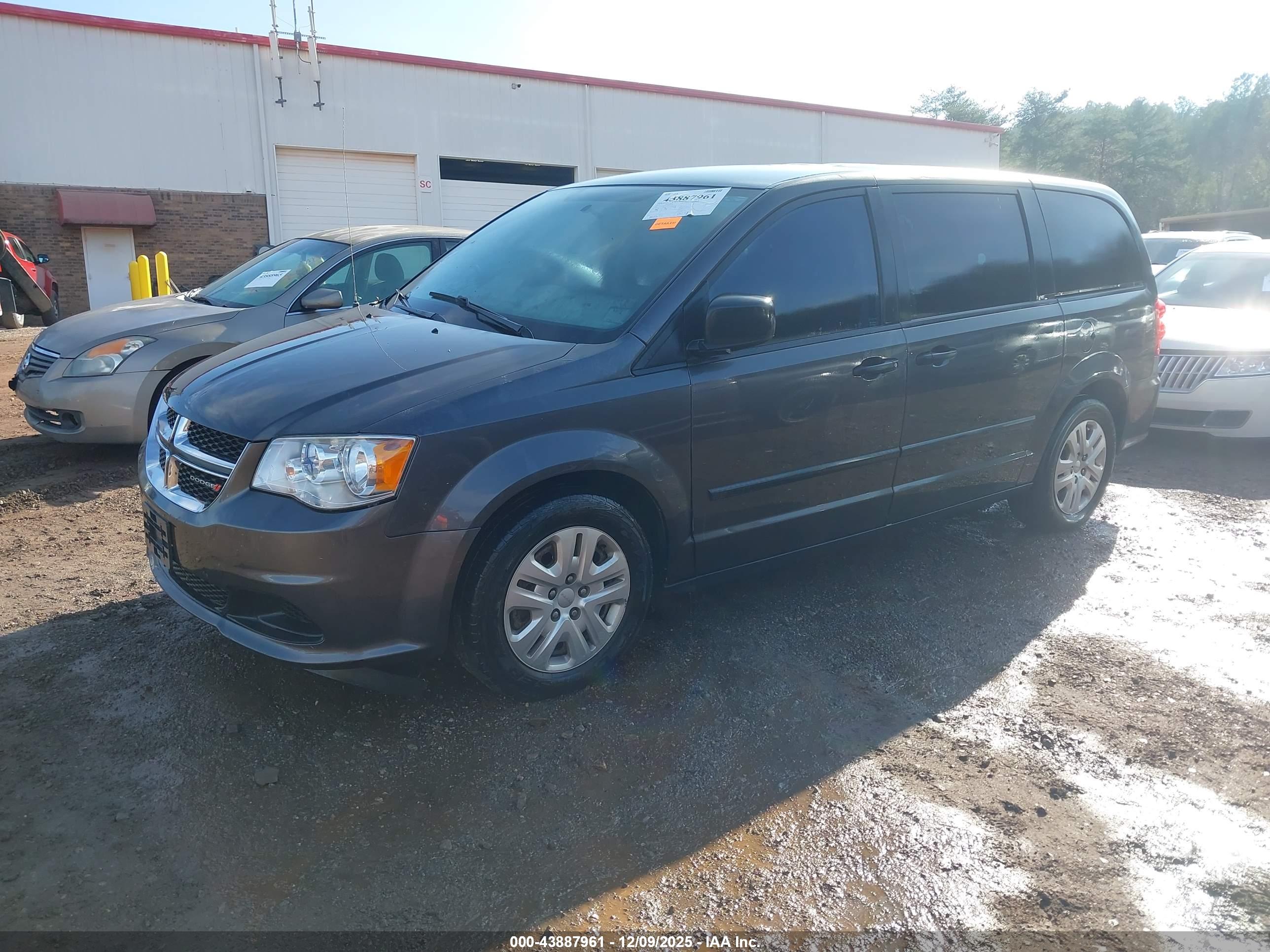 DODGE GRAND image 2