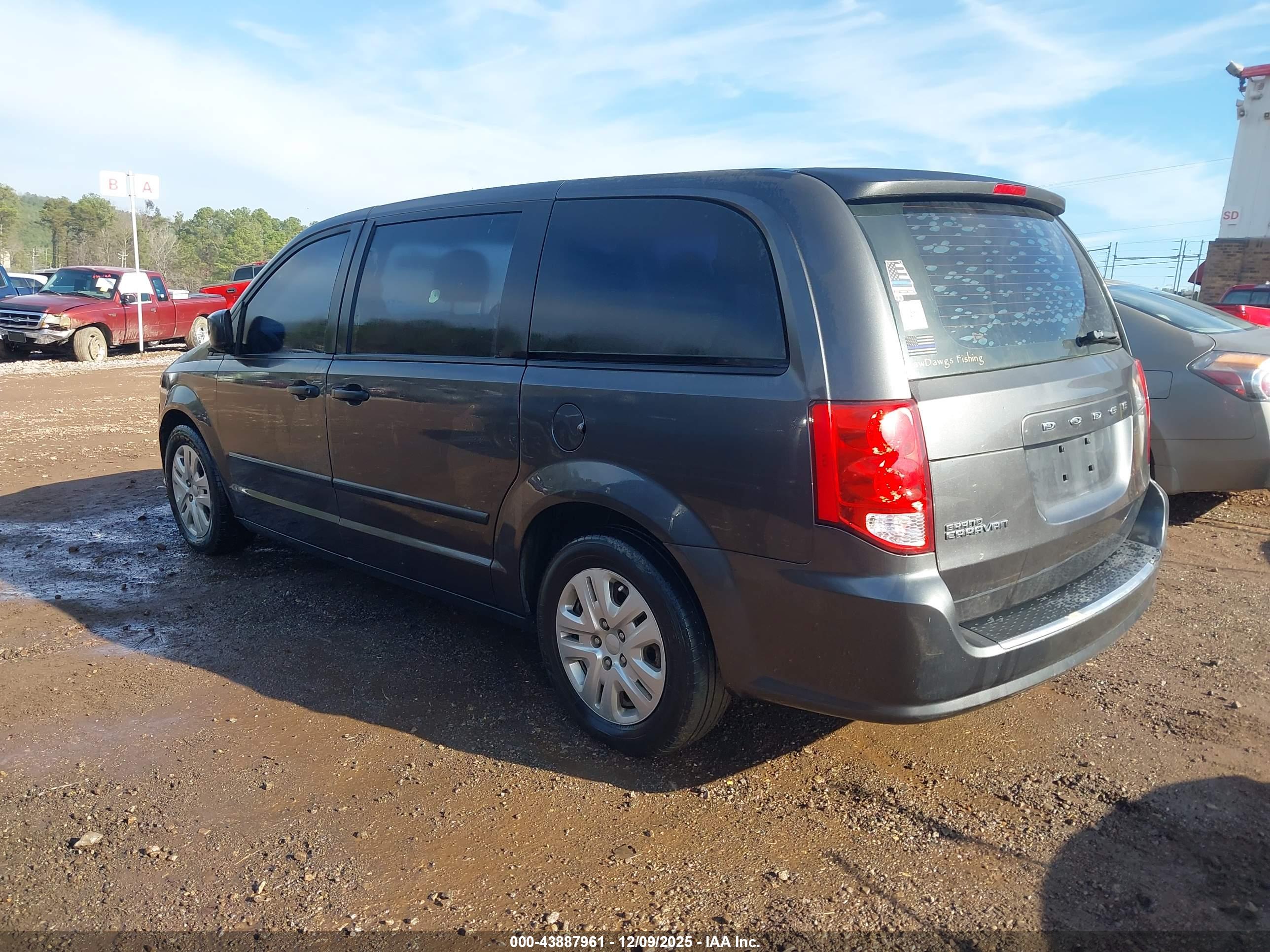 DODGE GRAND image 3