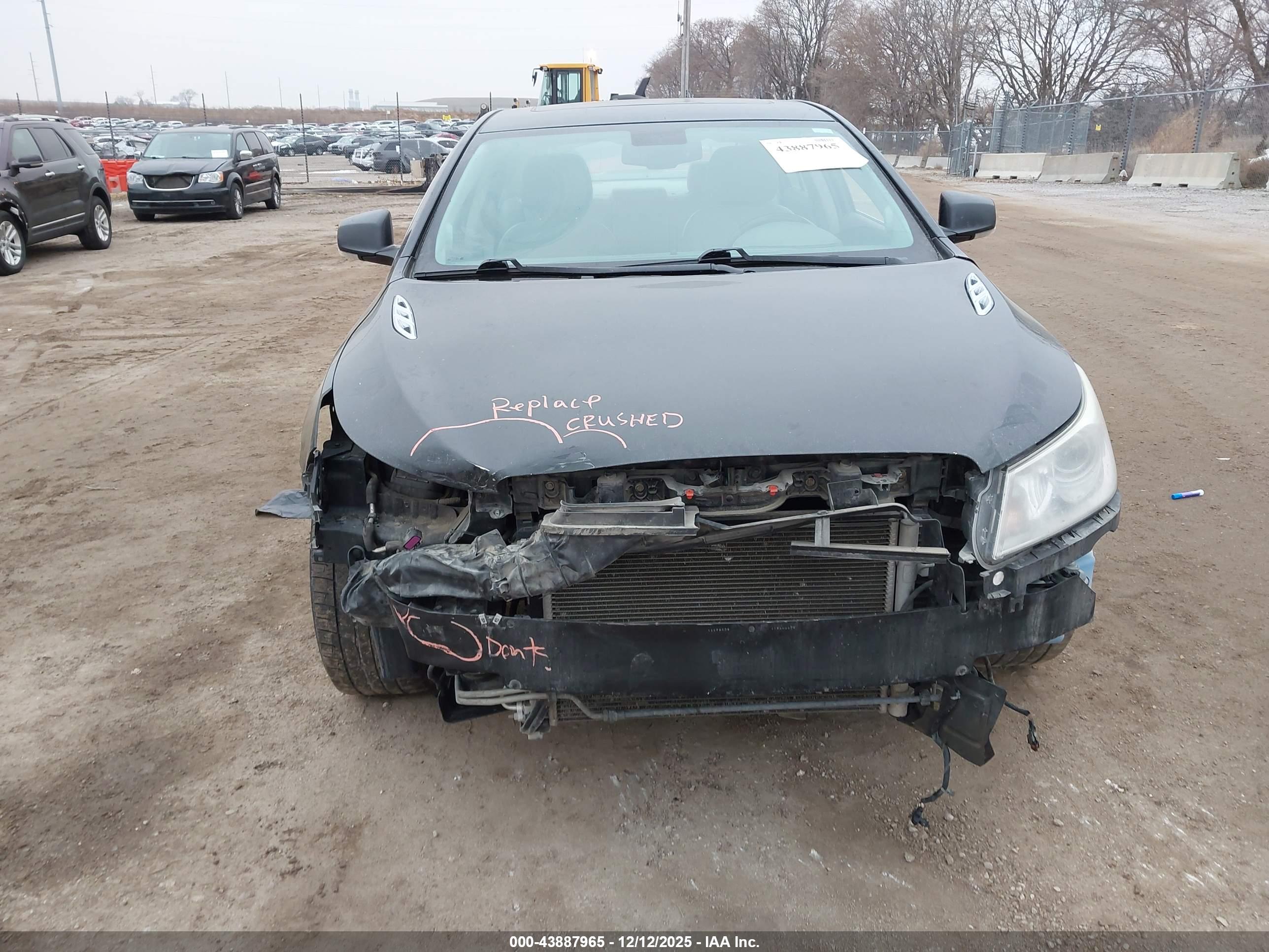 BUICK LACROSSE image 6