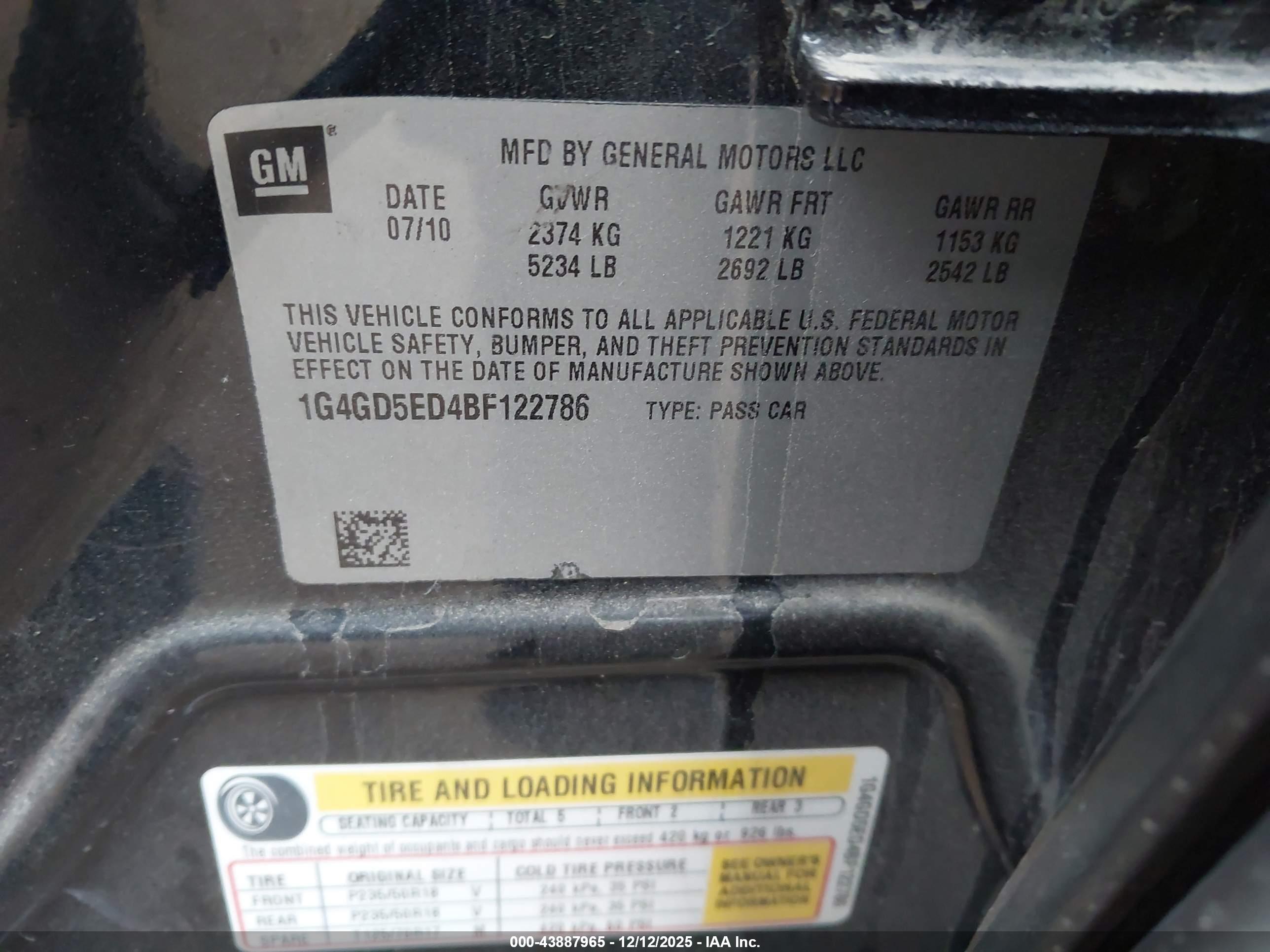 BUICK LACROSSE image 9