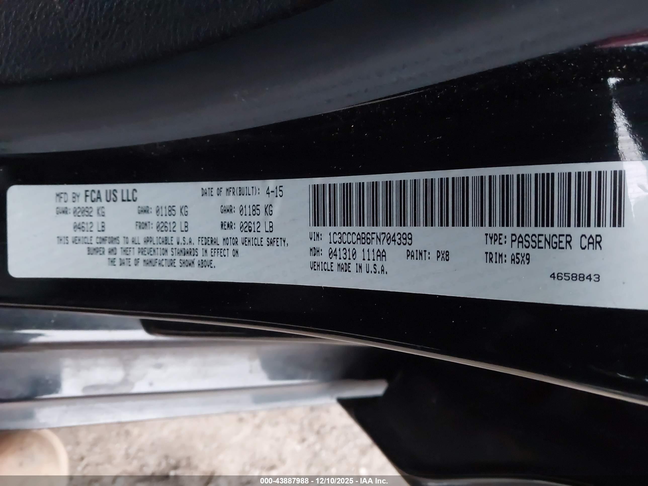 CHRYSLER 200 image 9