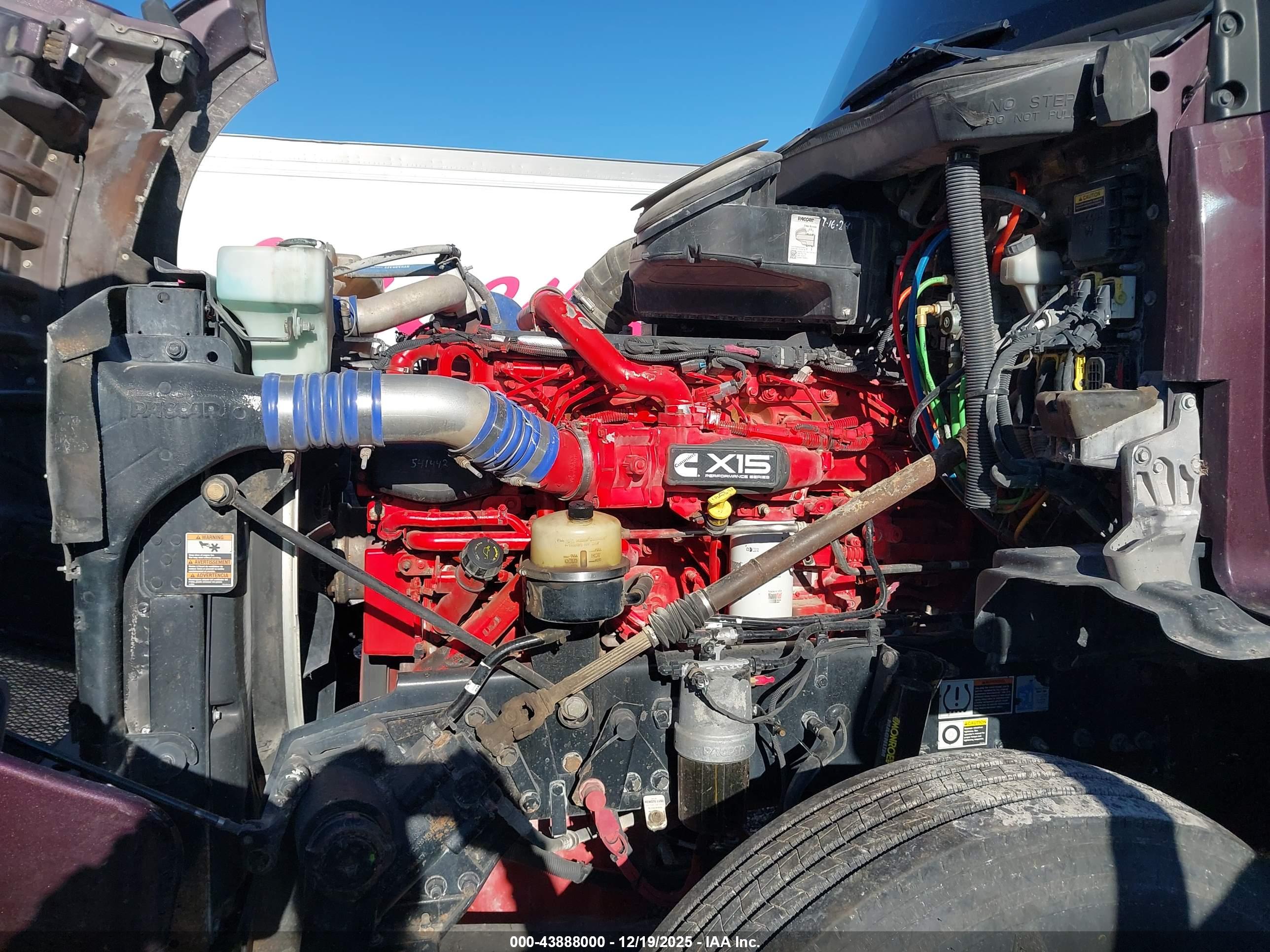 KENWORTH T880 image 10