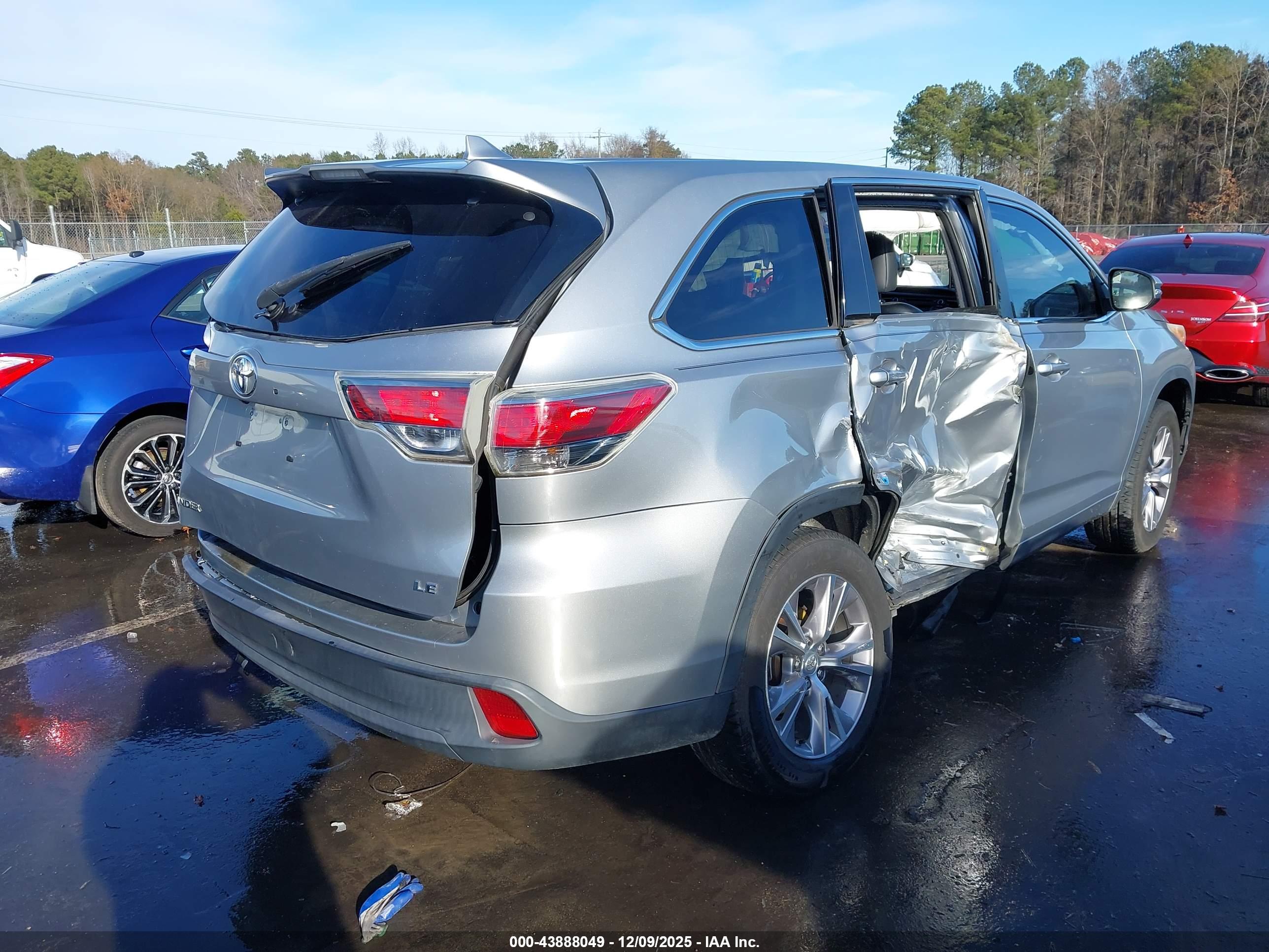 TOYOTA HIGHLANDER image 4