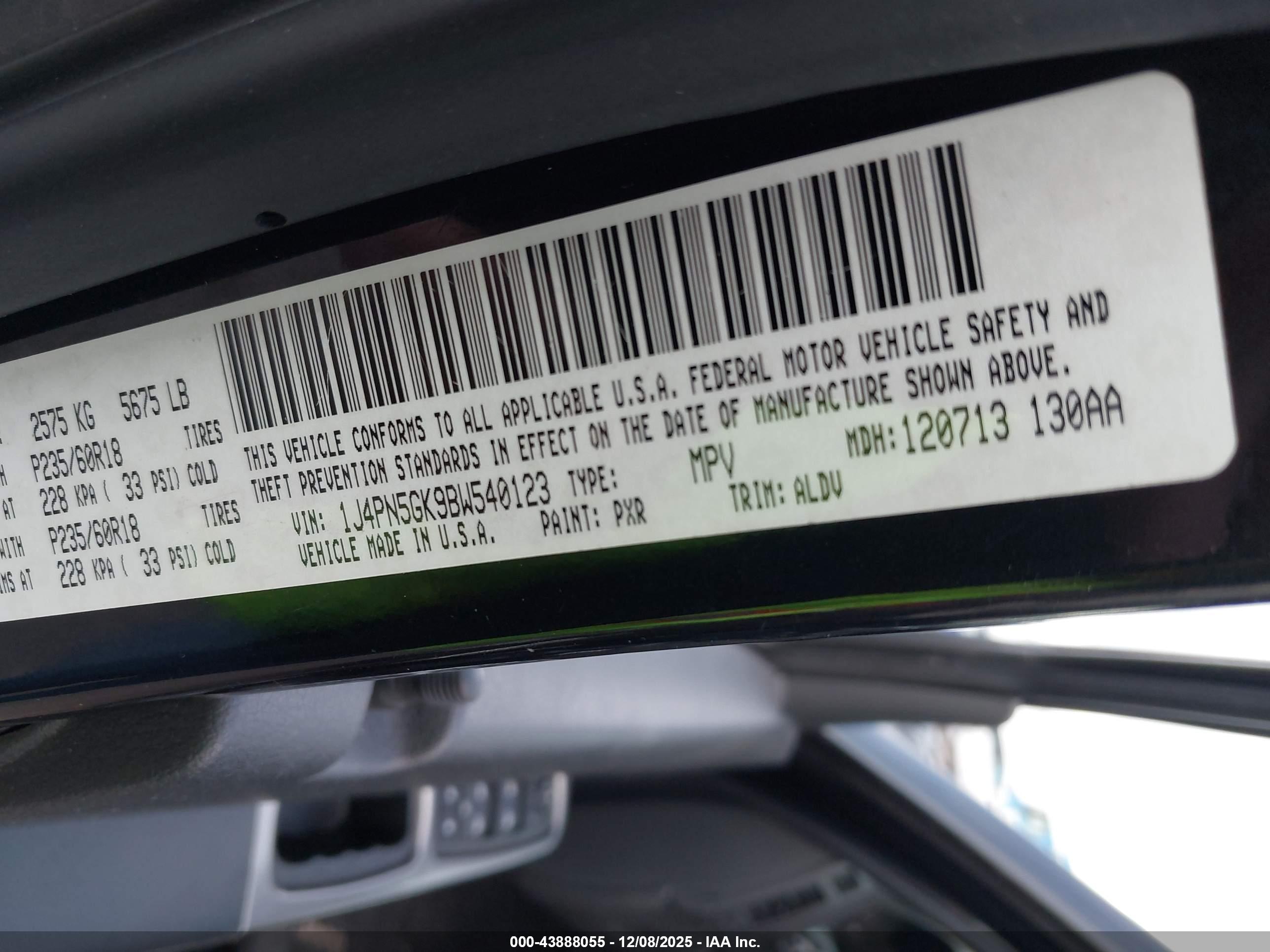 JEEP LIBERTY image 9