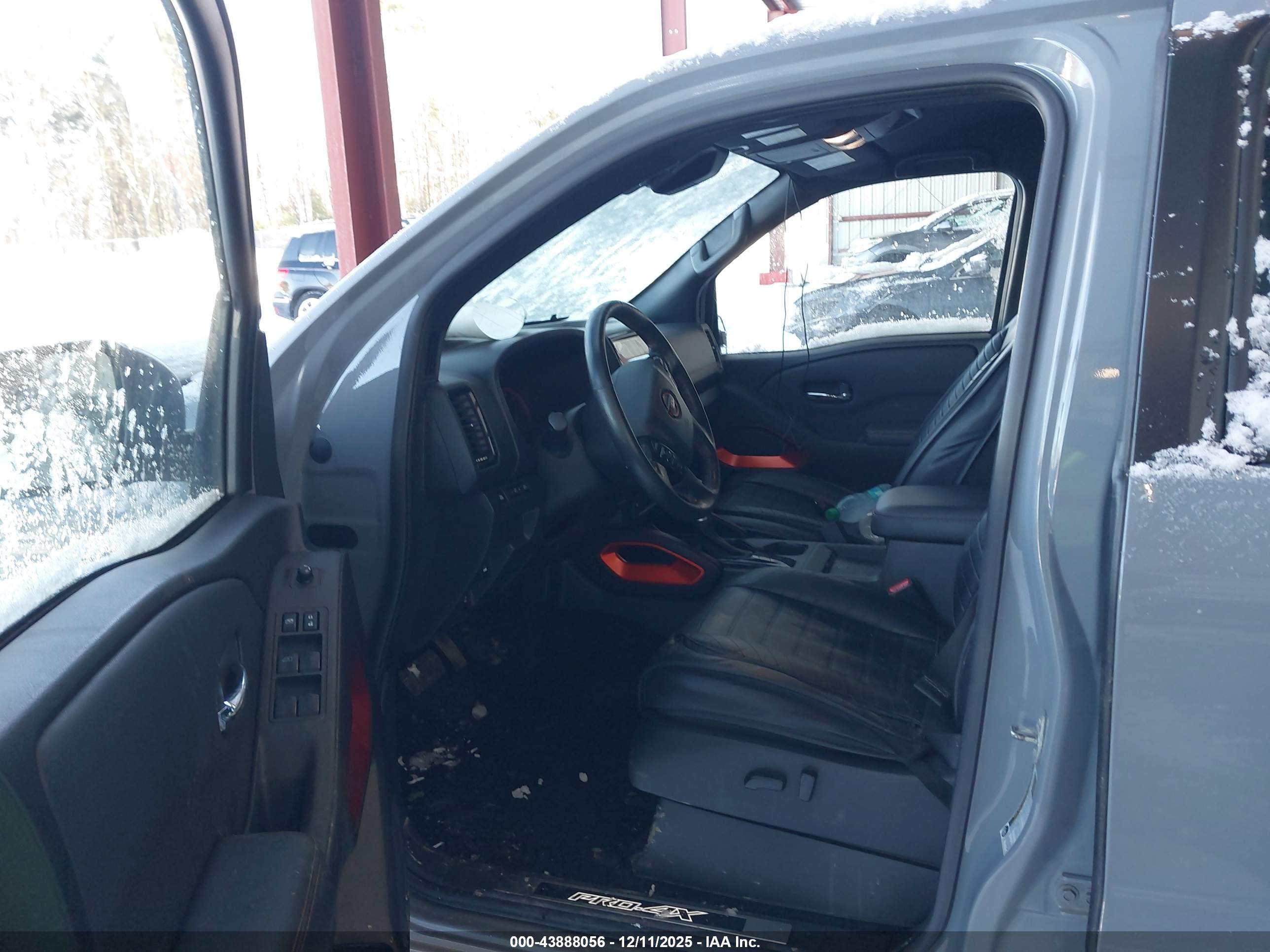 NISSAN FRONTIER image 5