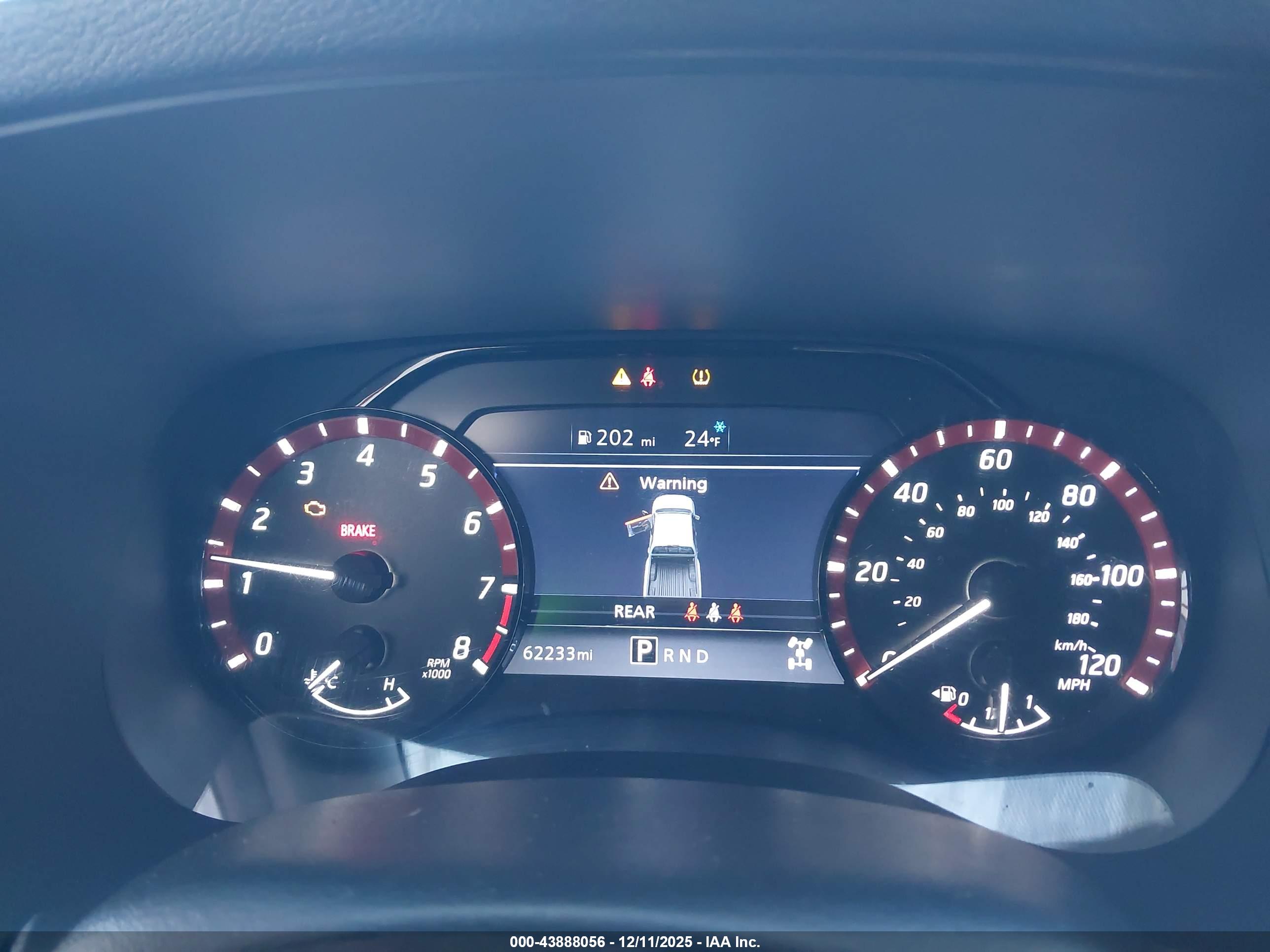NISSAN FRONTIER image 7