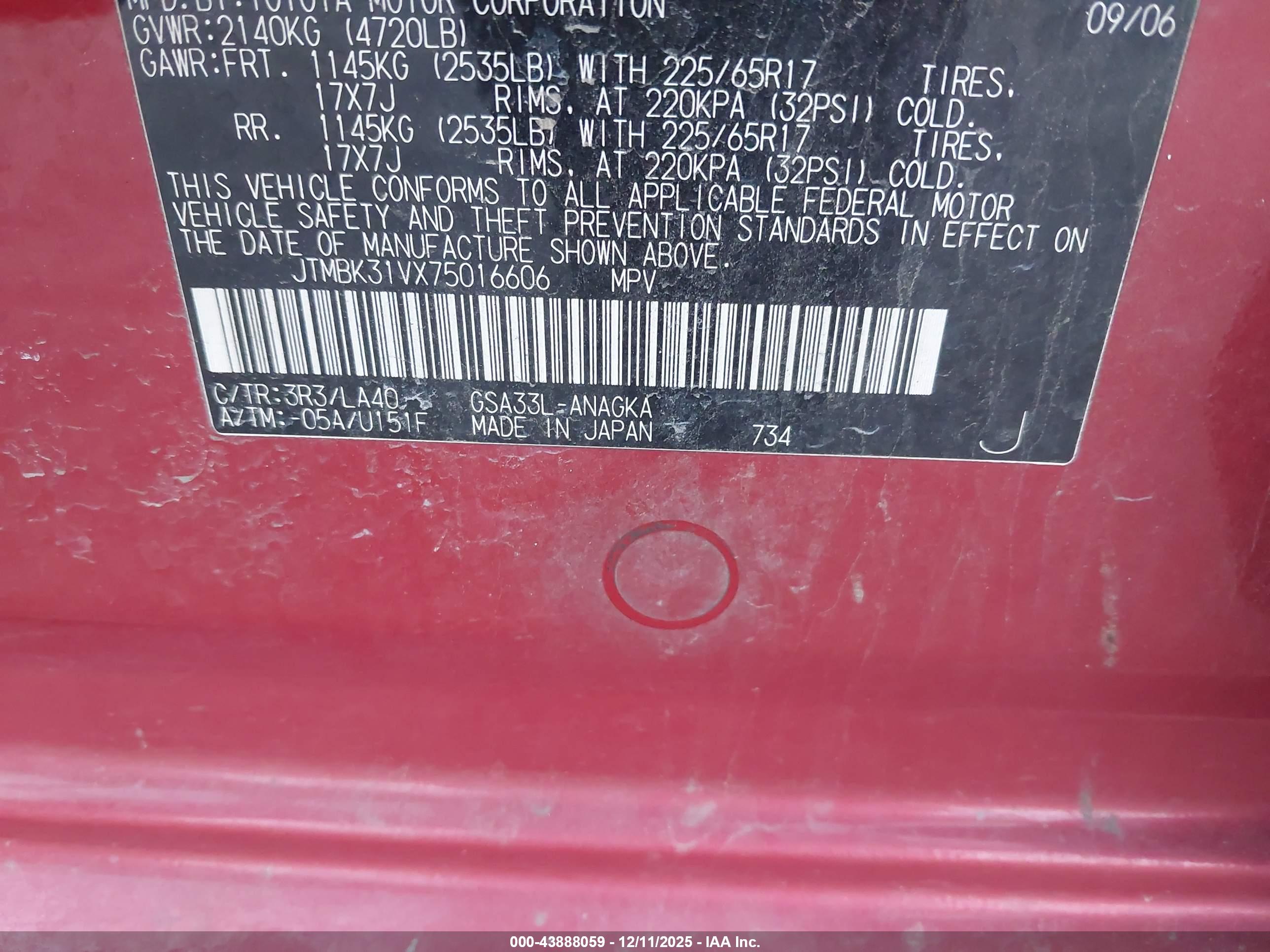 TOYOTA RAV4 image 9