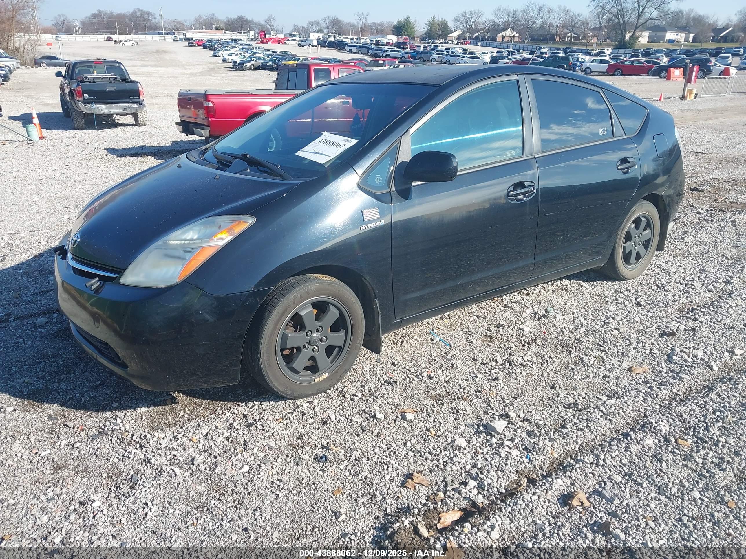 TOYOTA PRIUS image 2