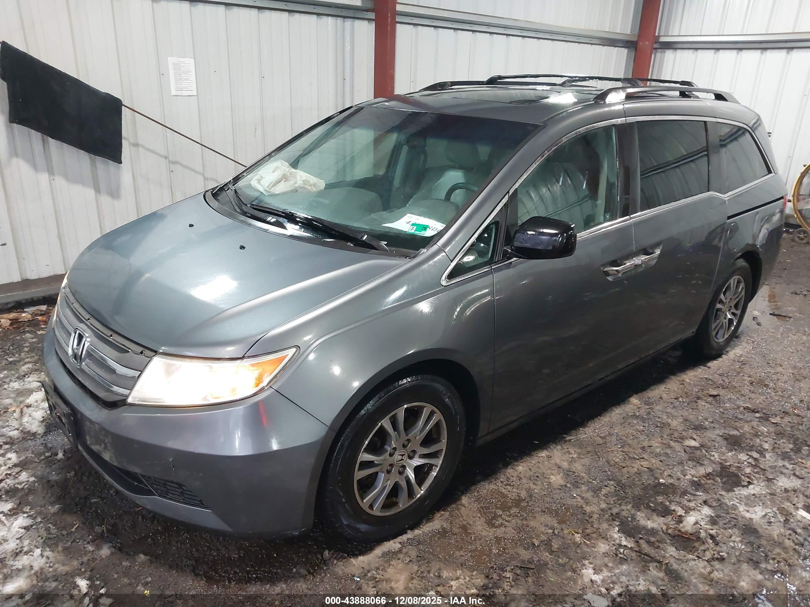 HONDA ODYSSEY image 2