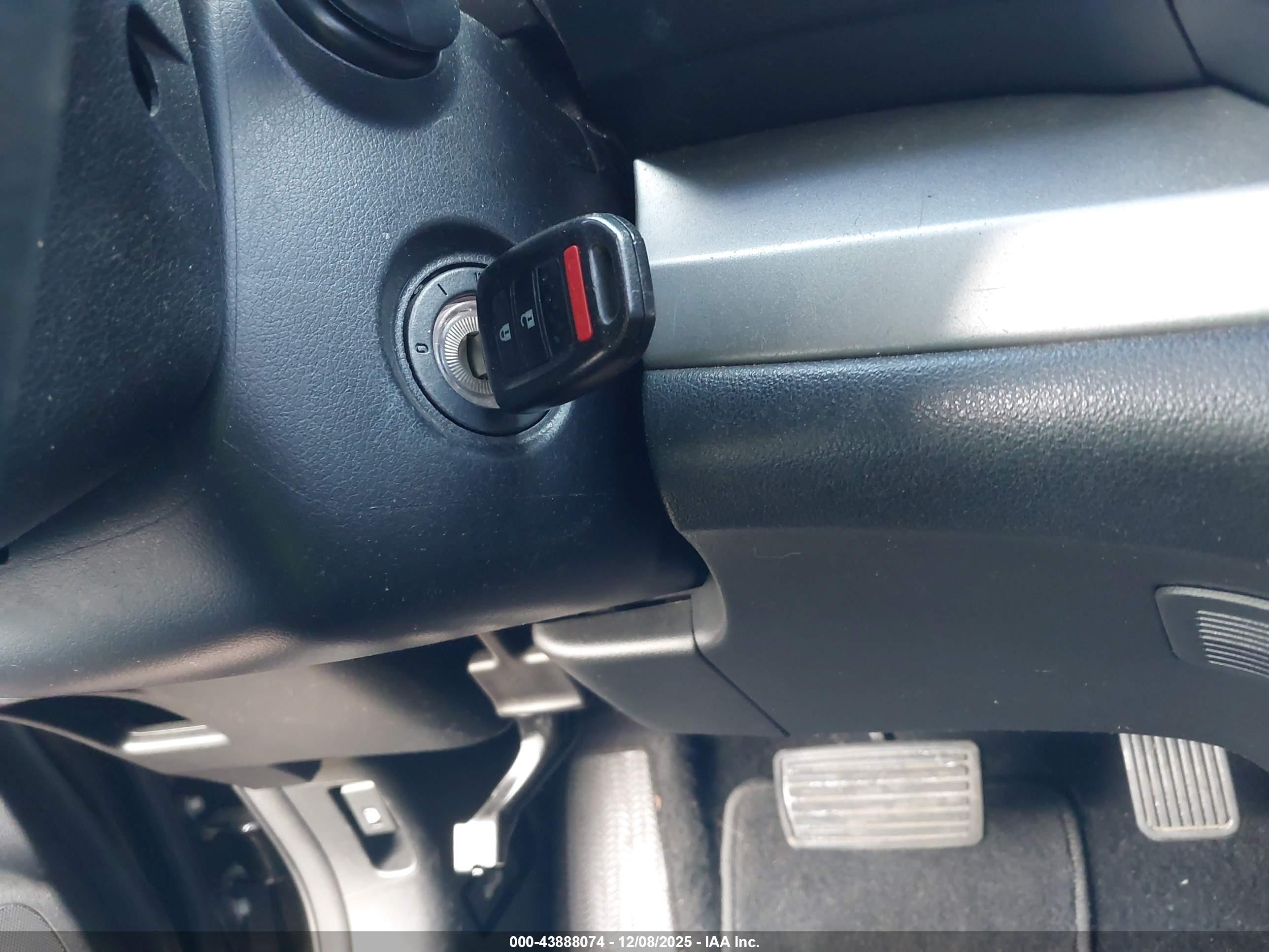 HONDA CR-V image 11