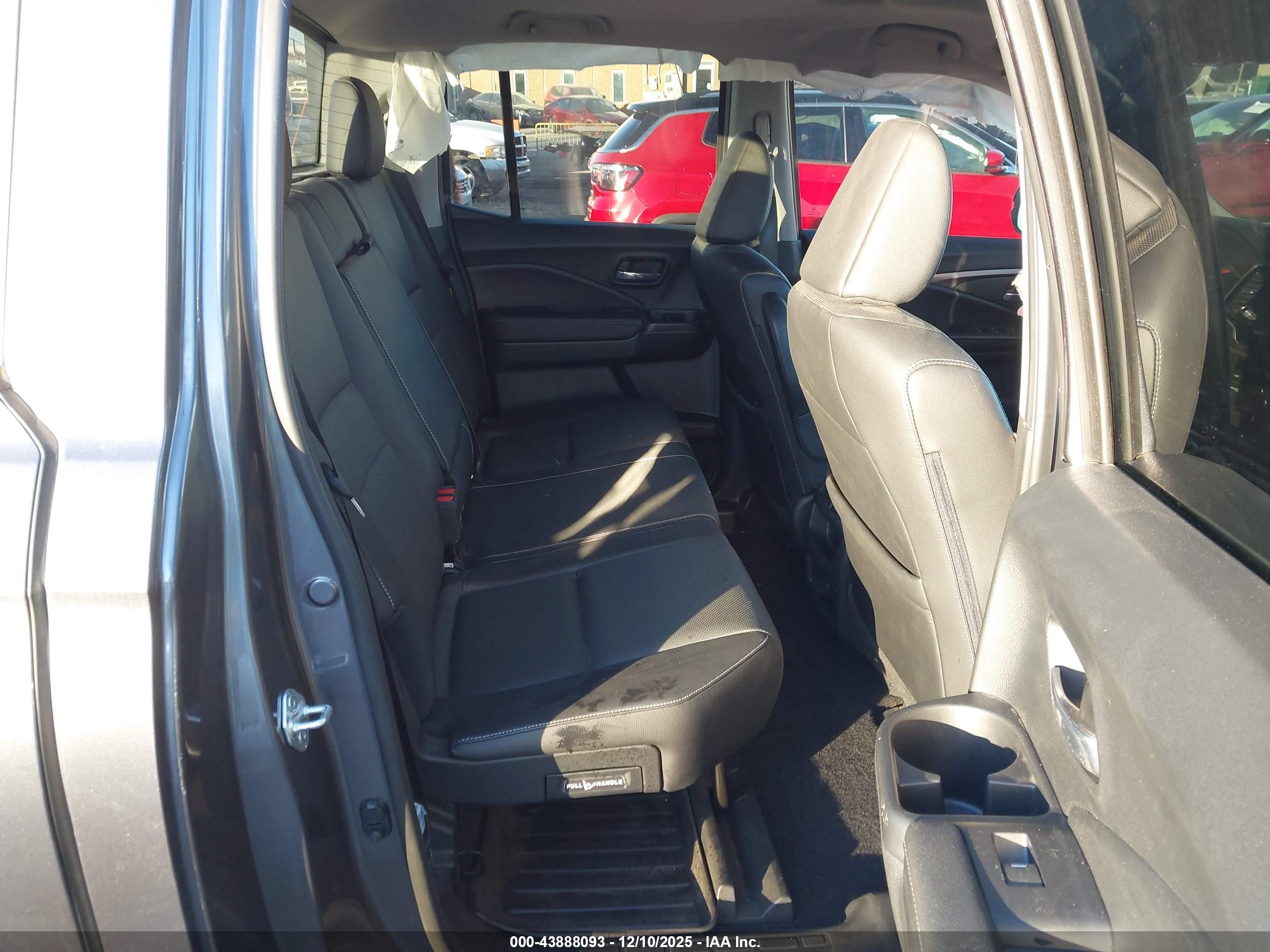 HONDA RIDGELINE image 8