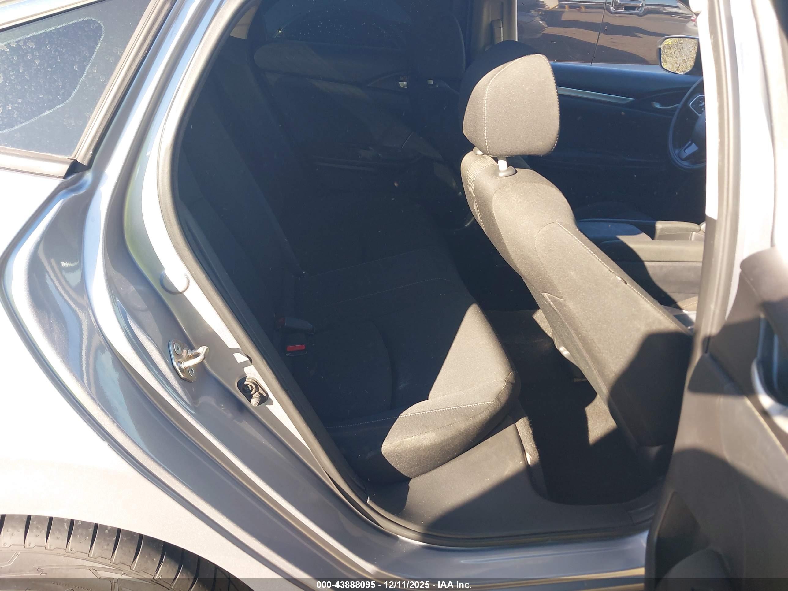 HONDA CIVIC image 8
