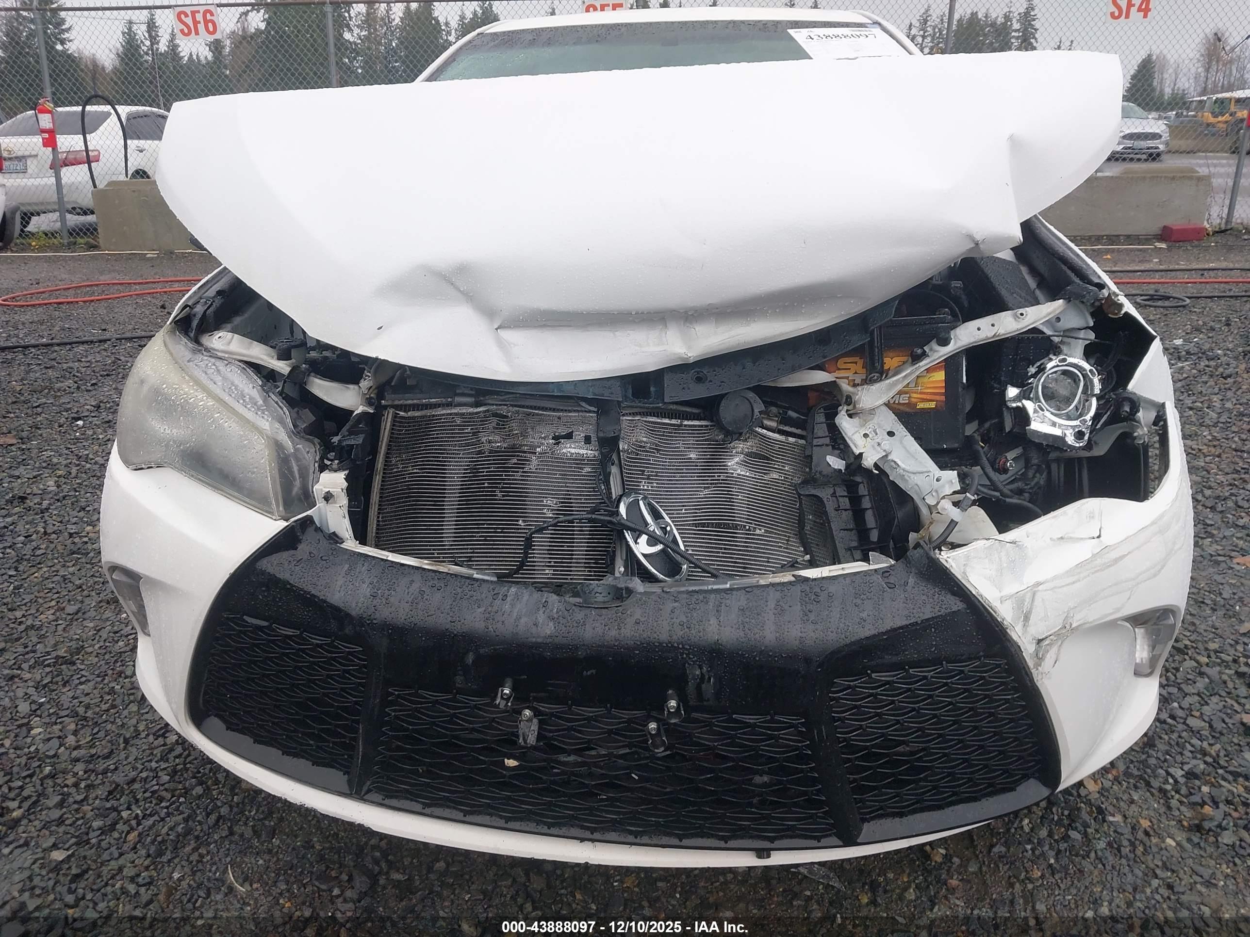 TOYOTA CAMRY image 6