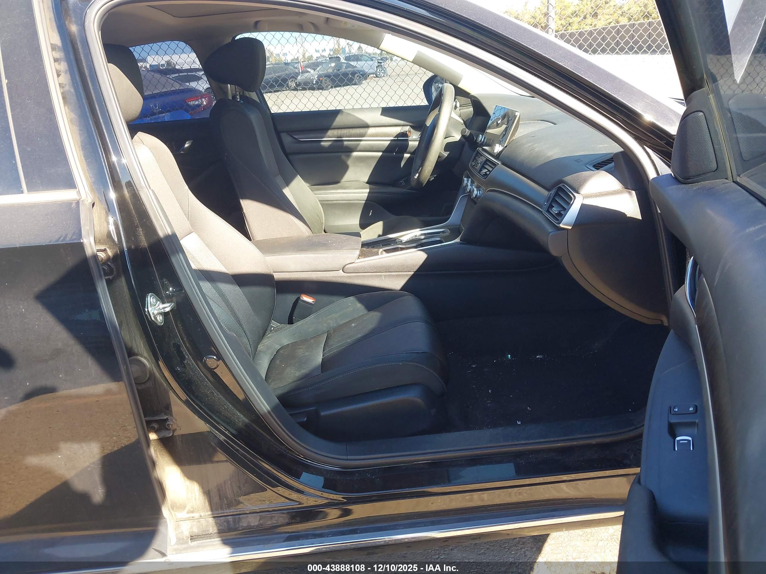 HONDA ACCORD image 5