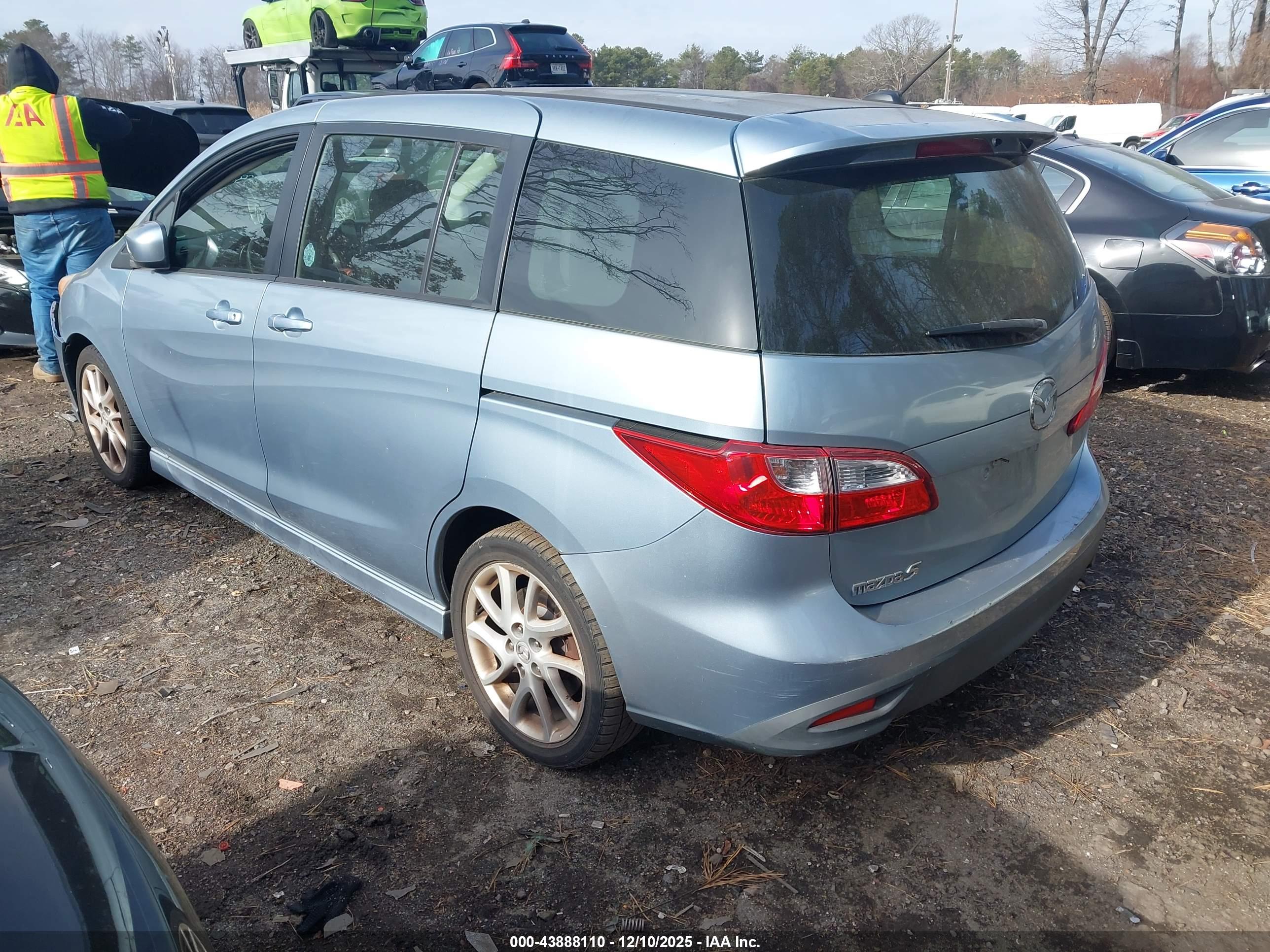 MAZDA MAZDA5 image 3