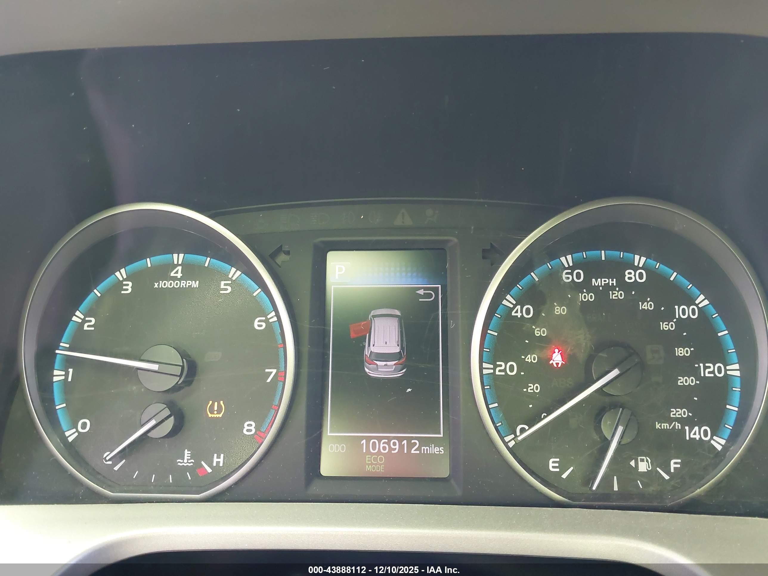 TOYOTA RAV4 image 7