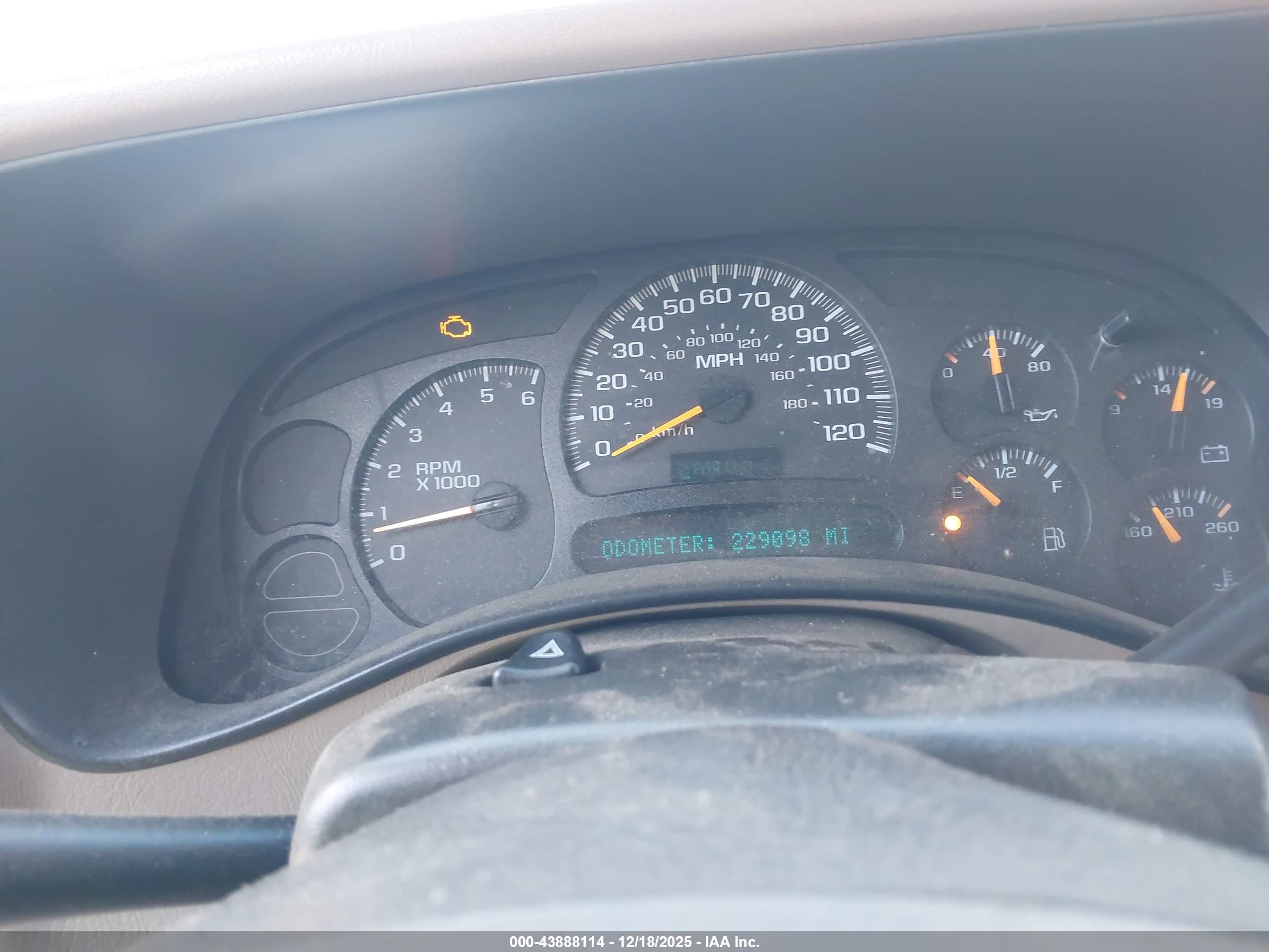 GMC SIERRA image 7