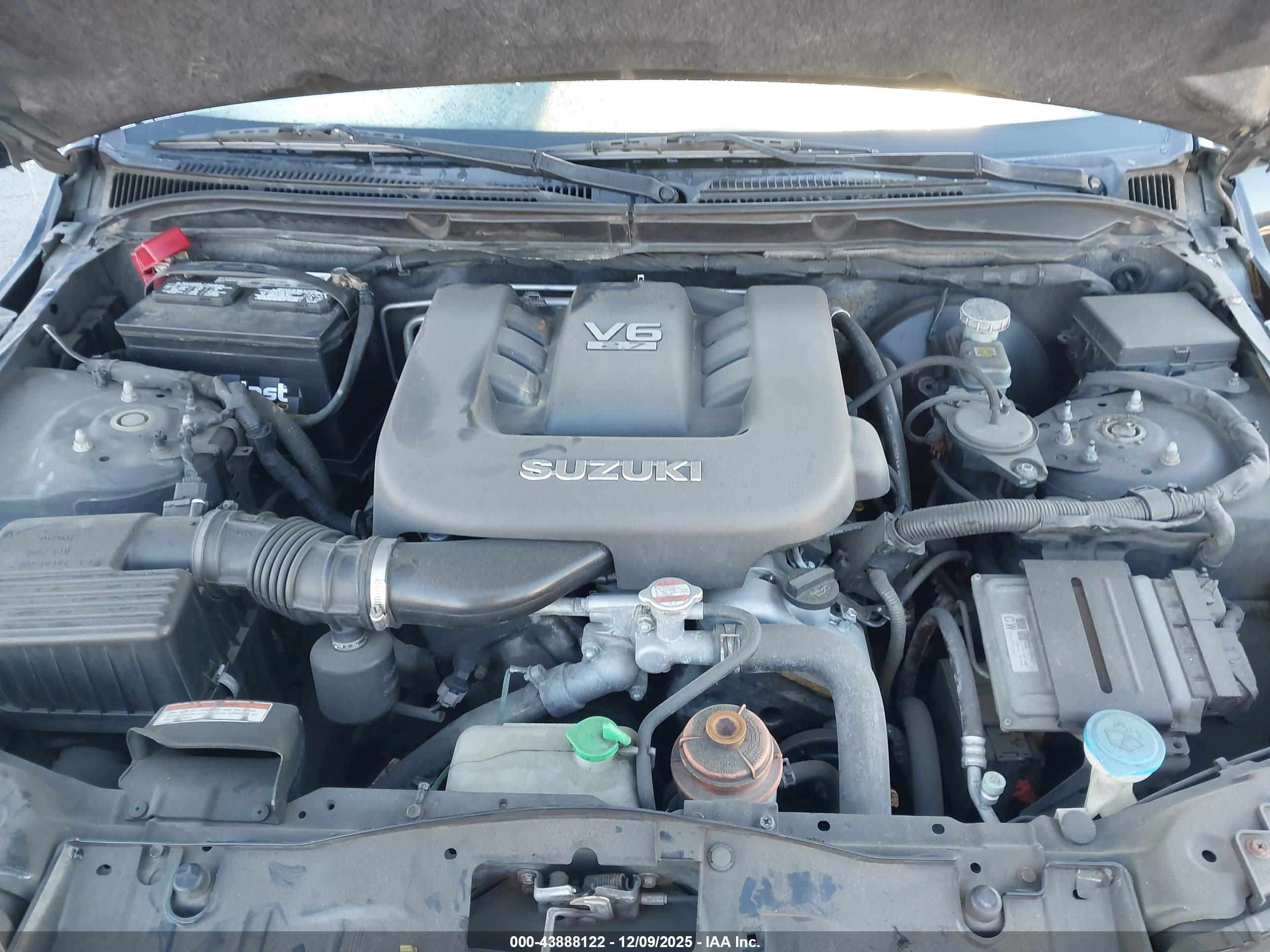 SUZUKI GRAND image 10