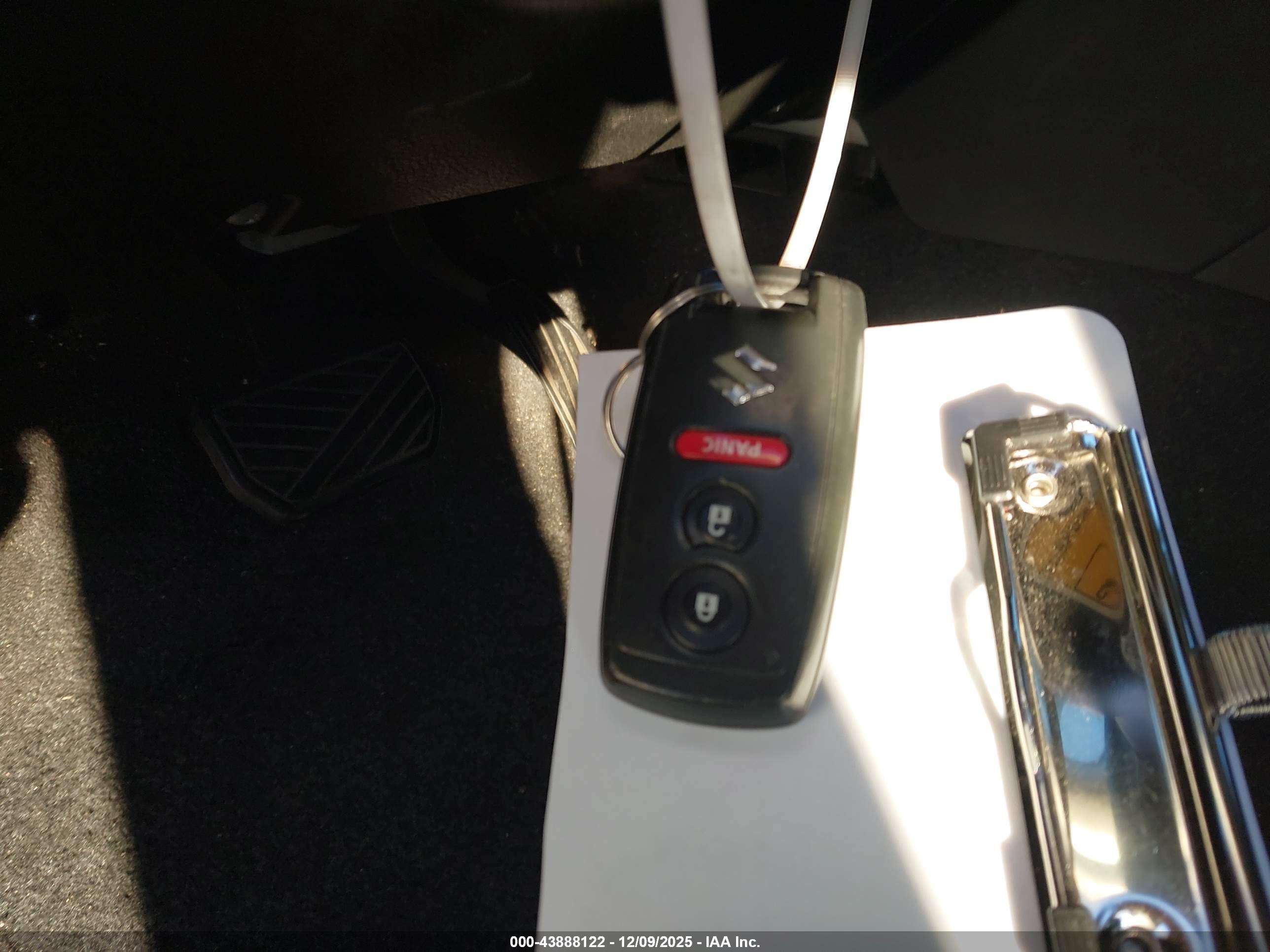 SUZUKI GRAND image 11