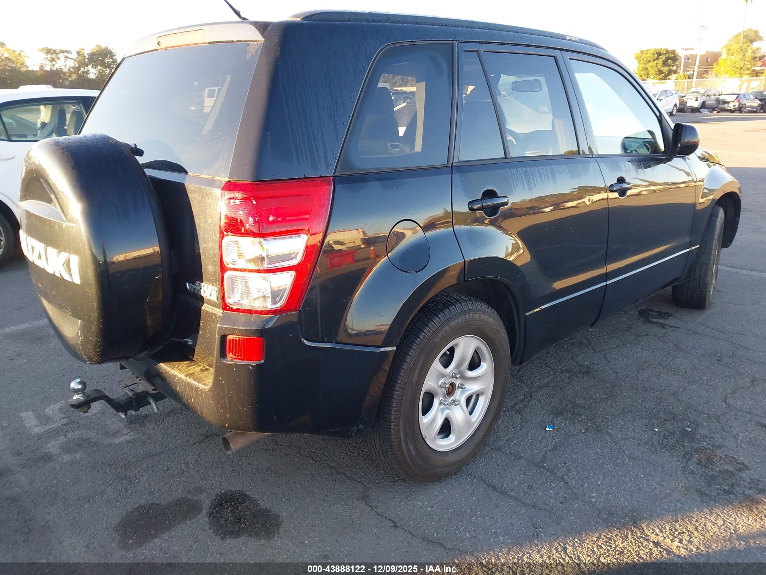 SUZUKI GRAND image 4