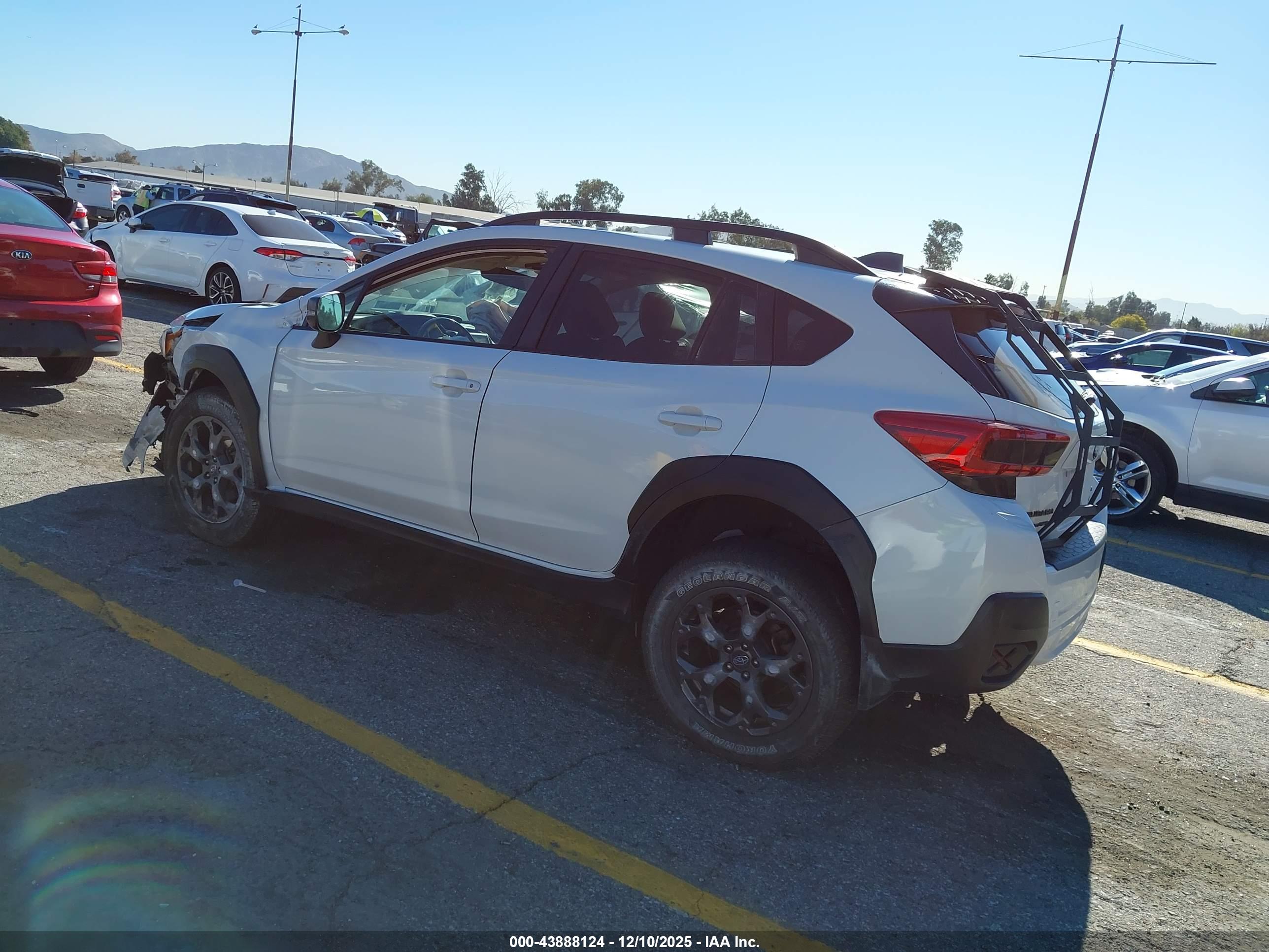 SUBARU CROSSTREK image 3
