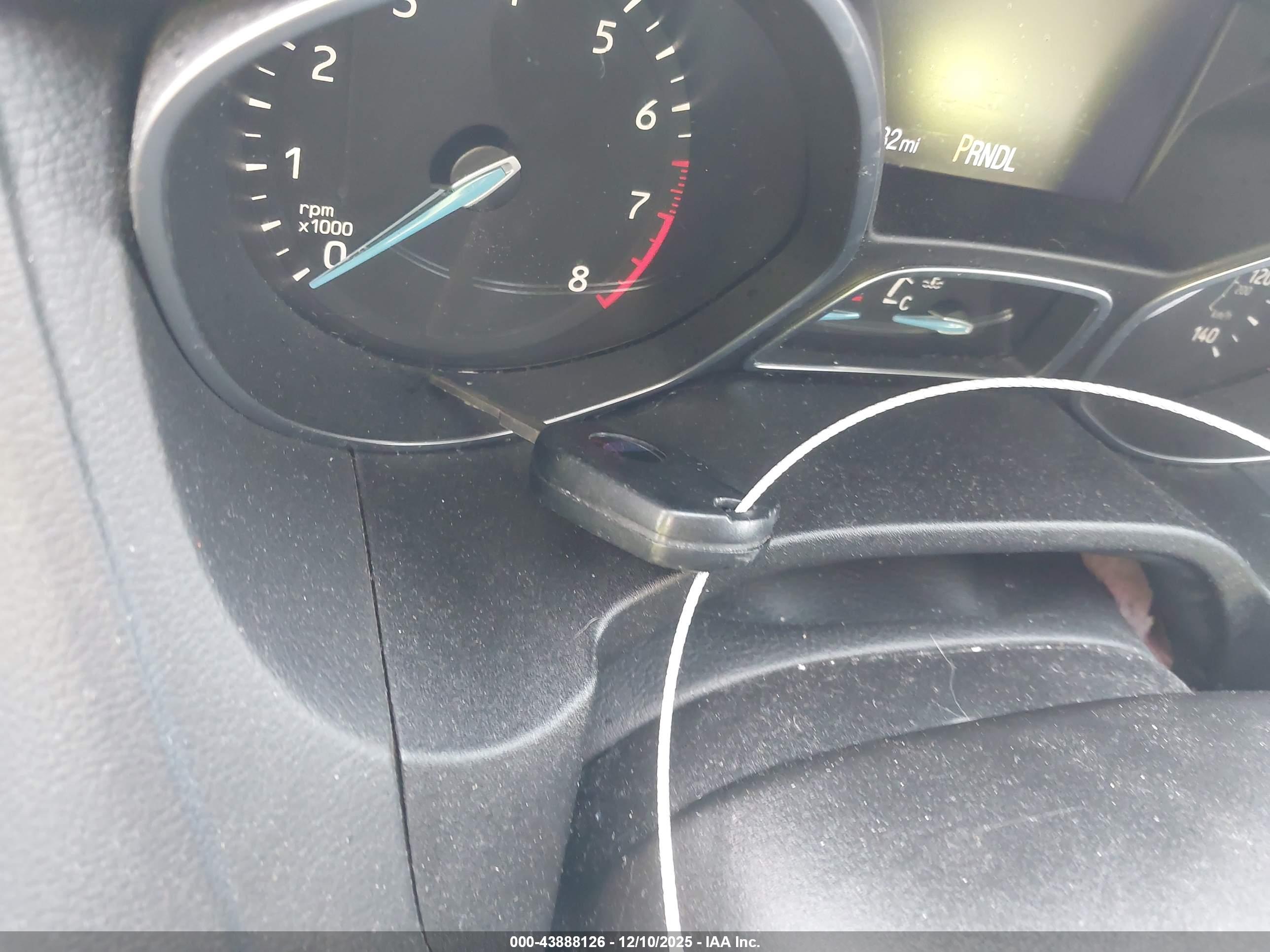 FORD FOCUS image 11