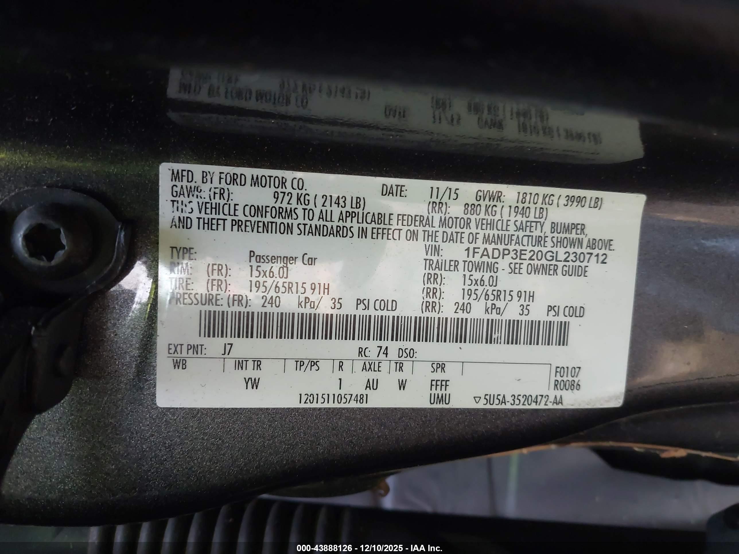 FORD FOCUS image 9