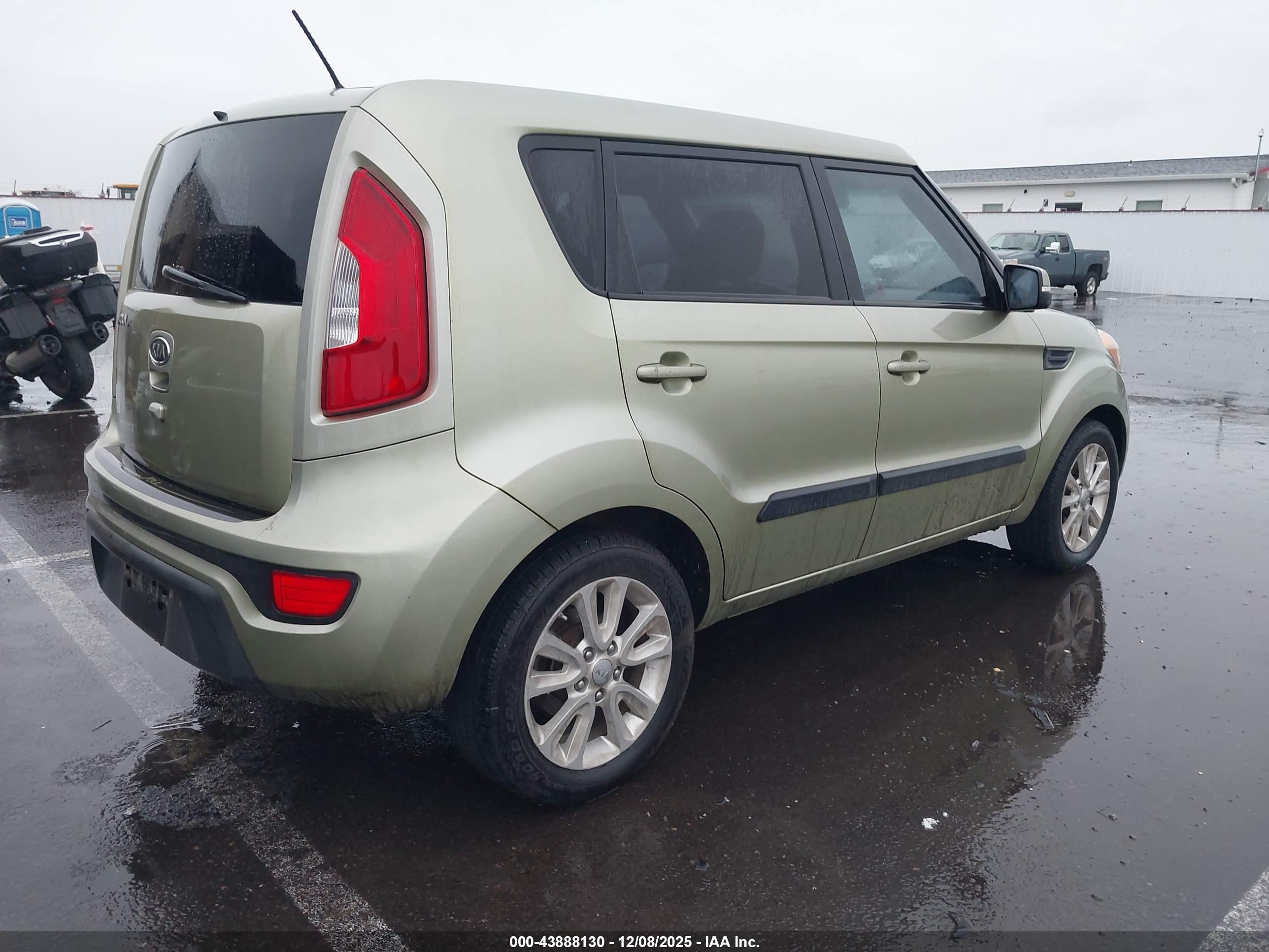 KIA SOUL image 4