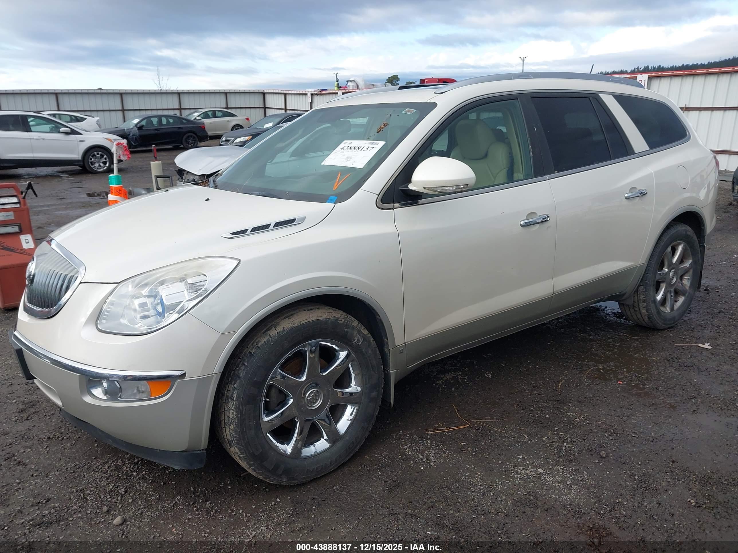 BUICK ENCLAVE image 2