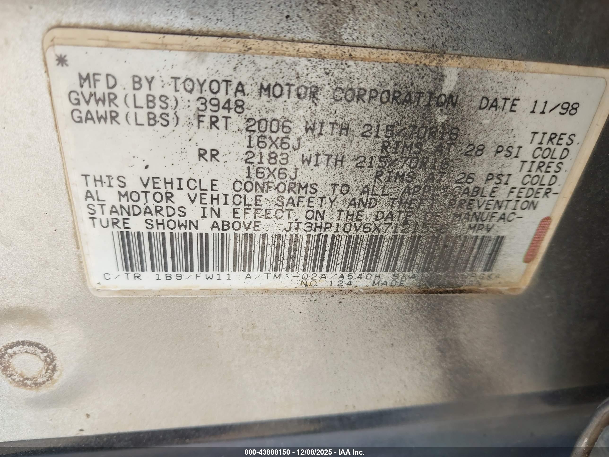 TOYOTA RAV4 image 9
