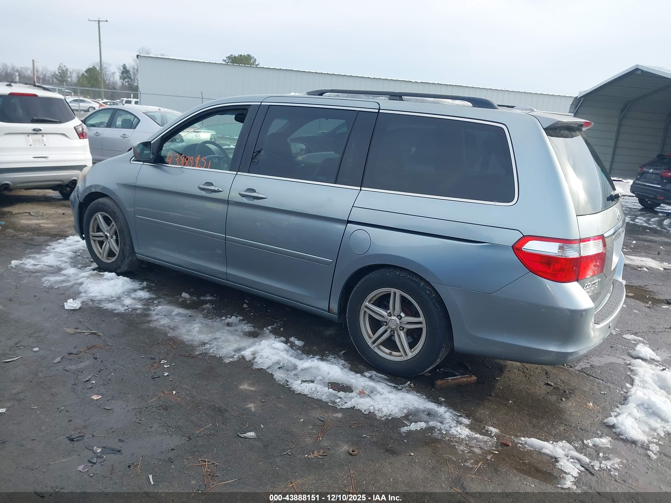 HONDA ODYSSEY image 3