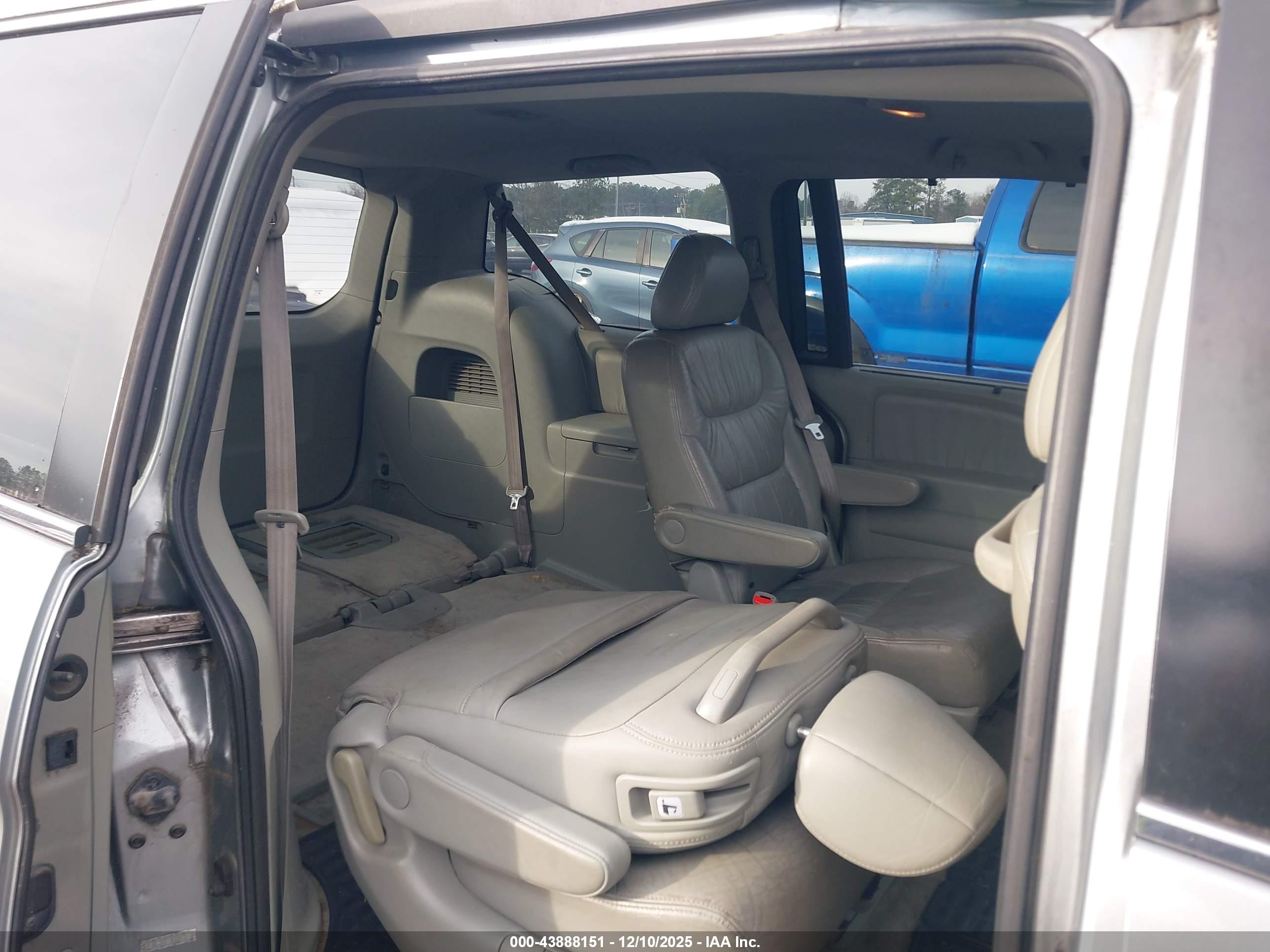 HONDA ODYSSEY image 8
