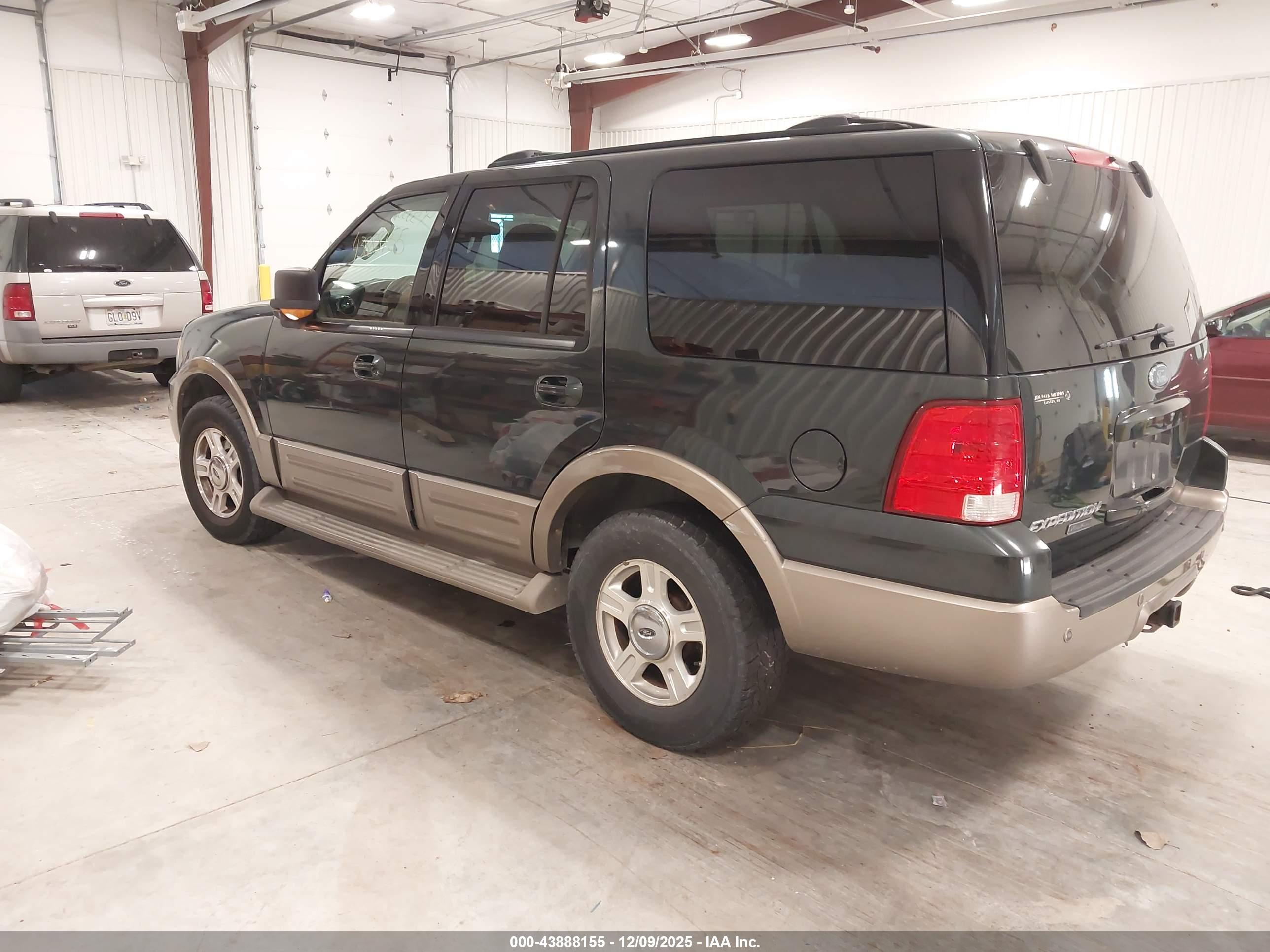 FORD EXPEDITION image 3