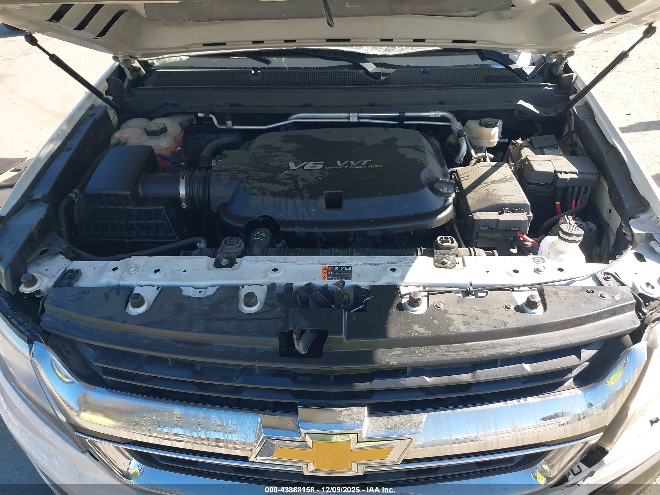 CHEVROLET COLORADO image 10