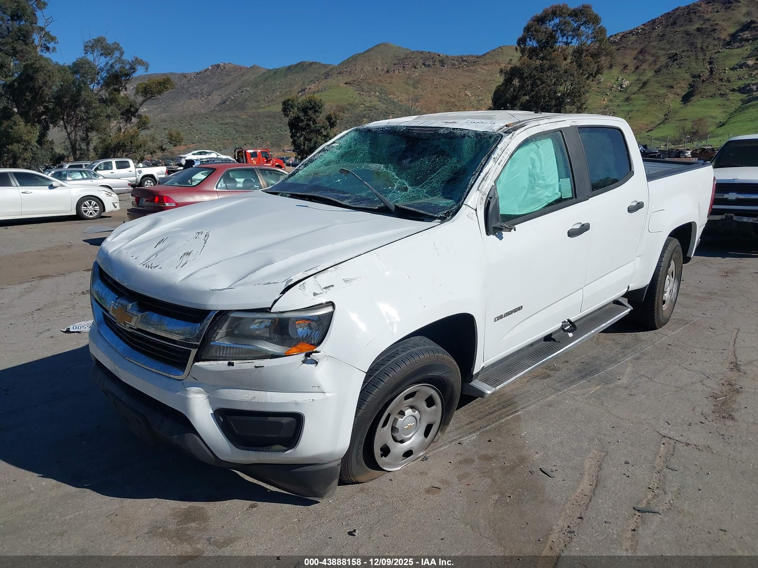 CHEVROLET COLORADO image 2