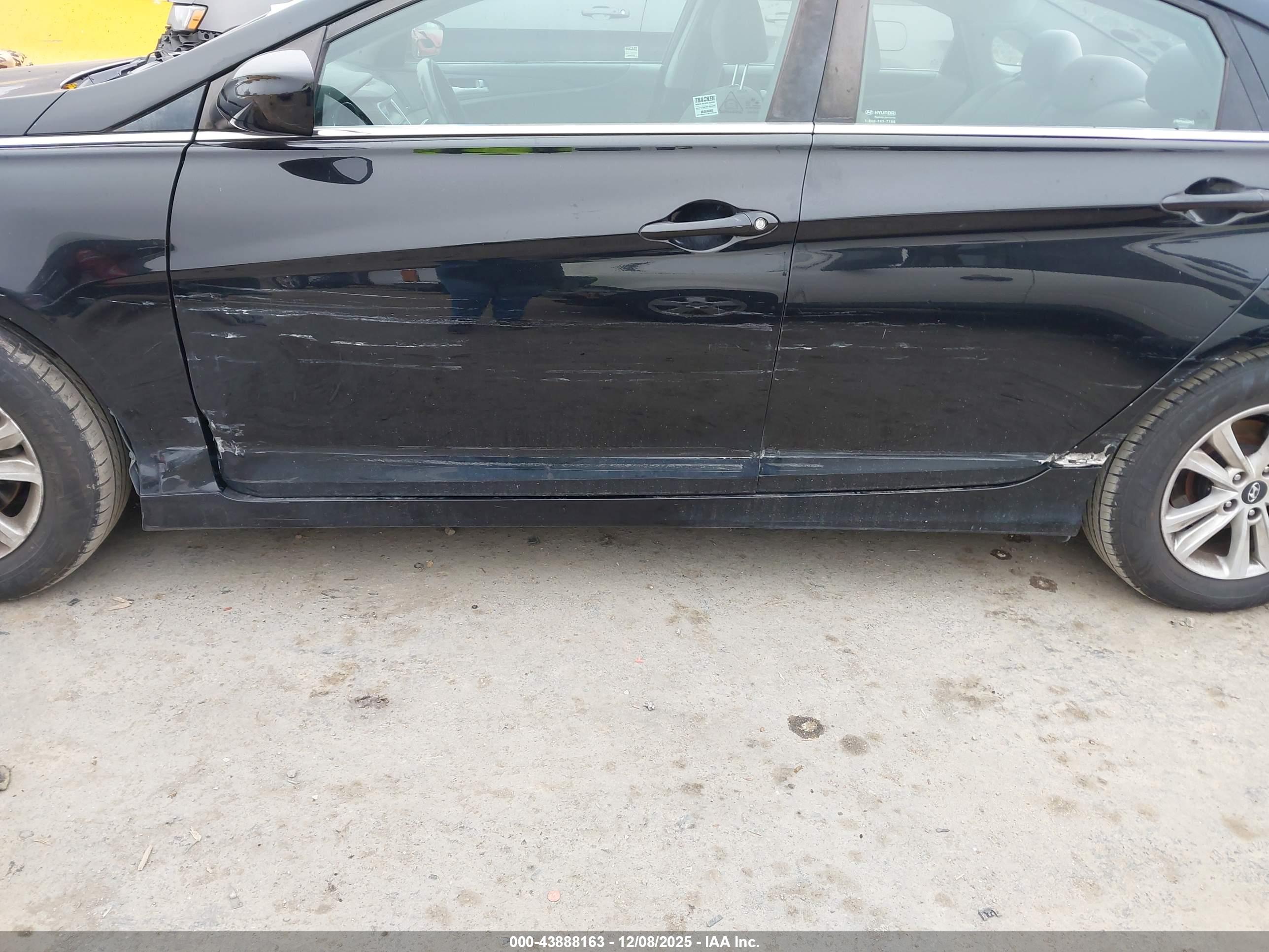 HYUNDAI SONATA image 6