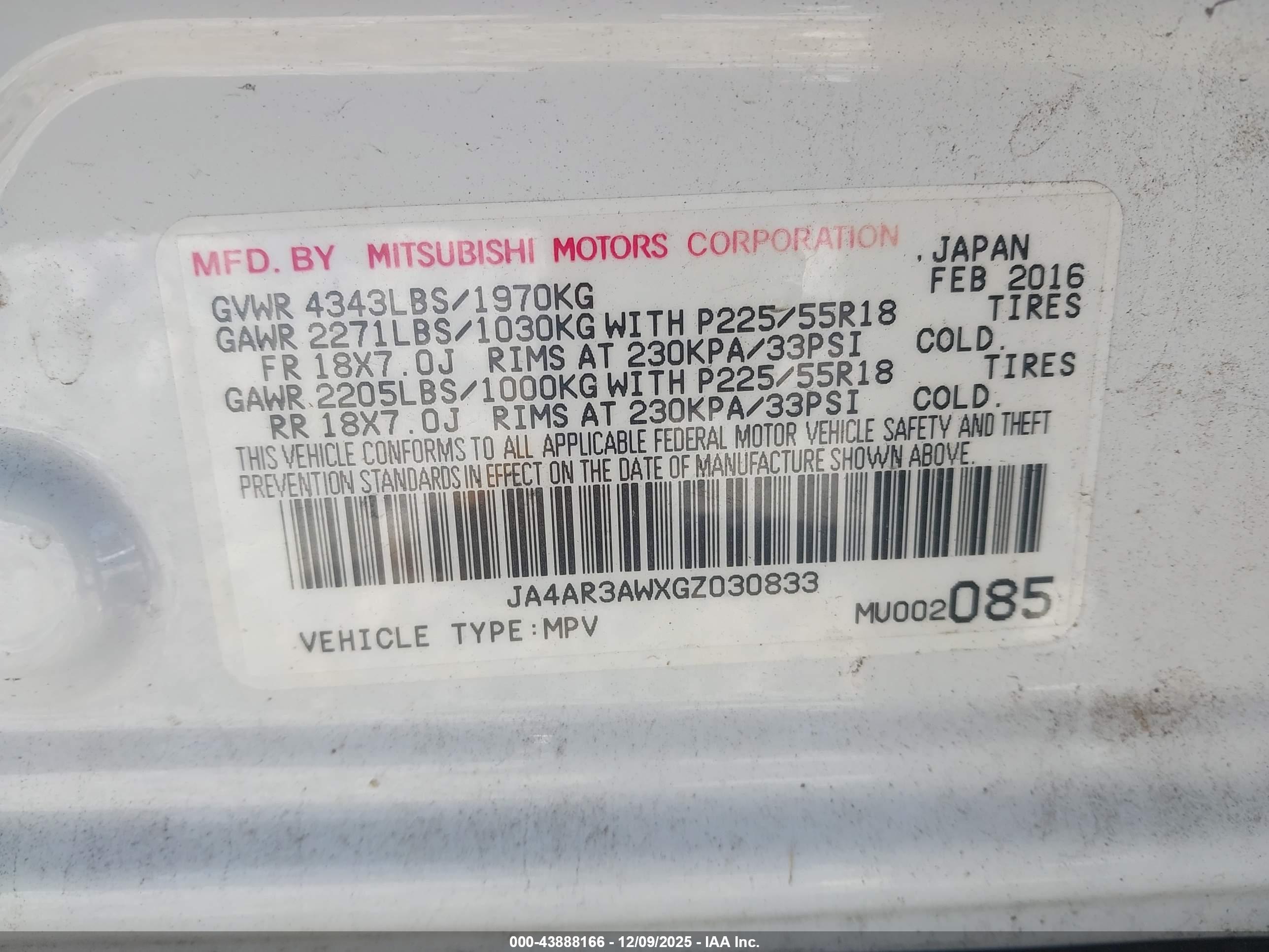 MITSUBISHI OUTLANDER image 9