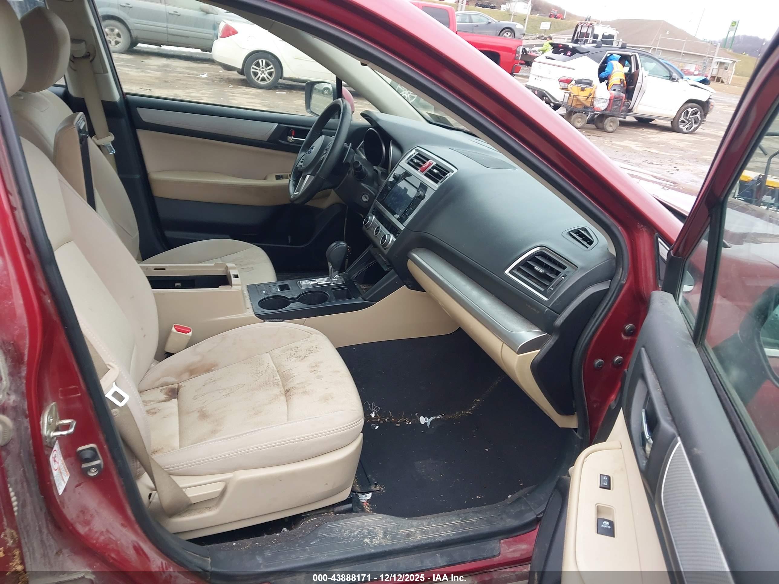 SUBARU LEGACY image 5