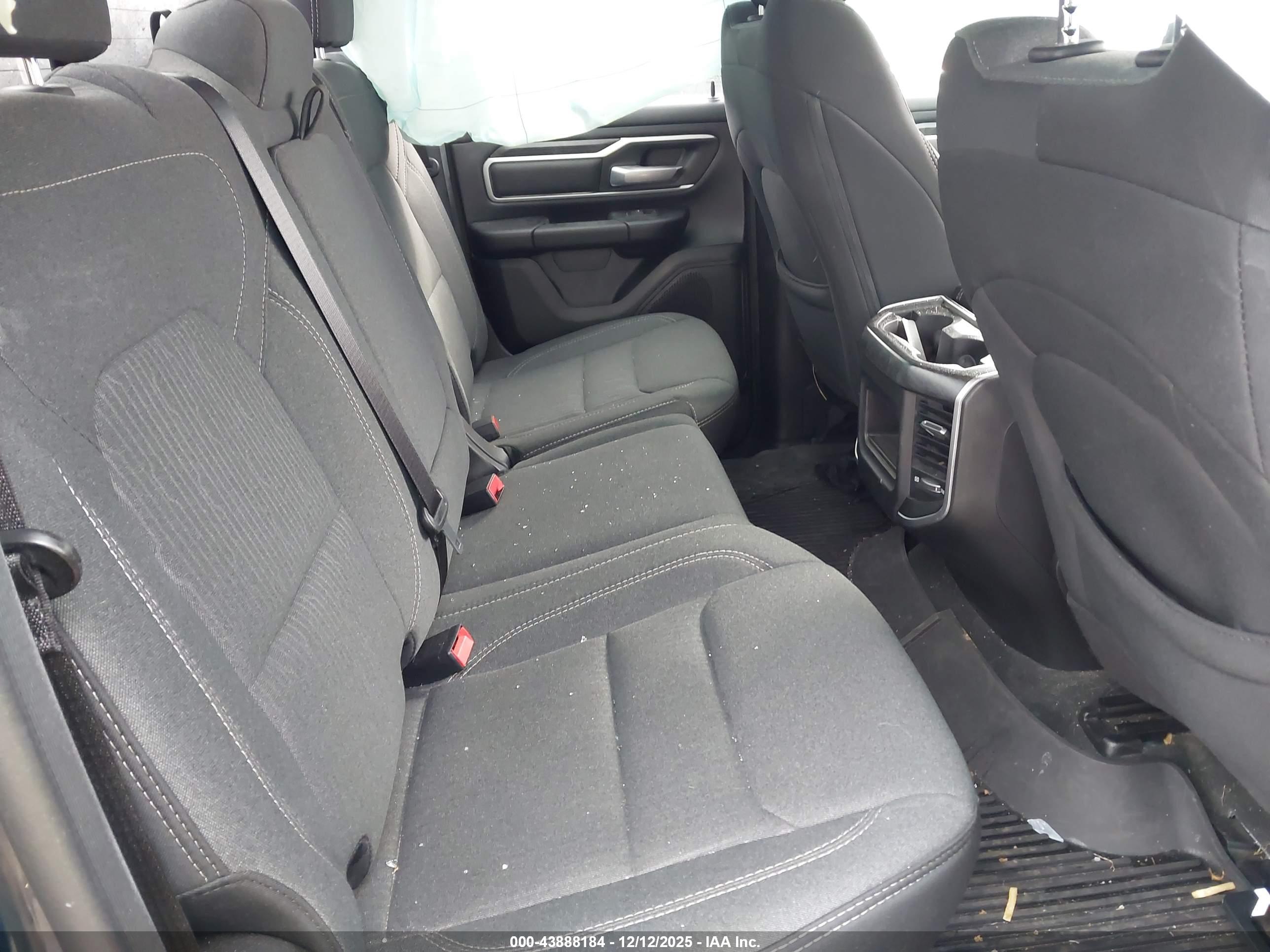 RAM 1500 image 8