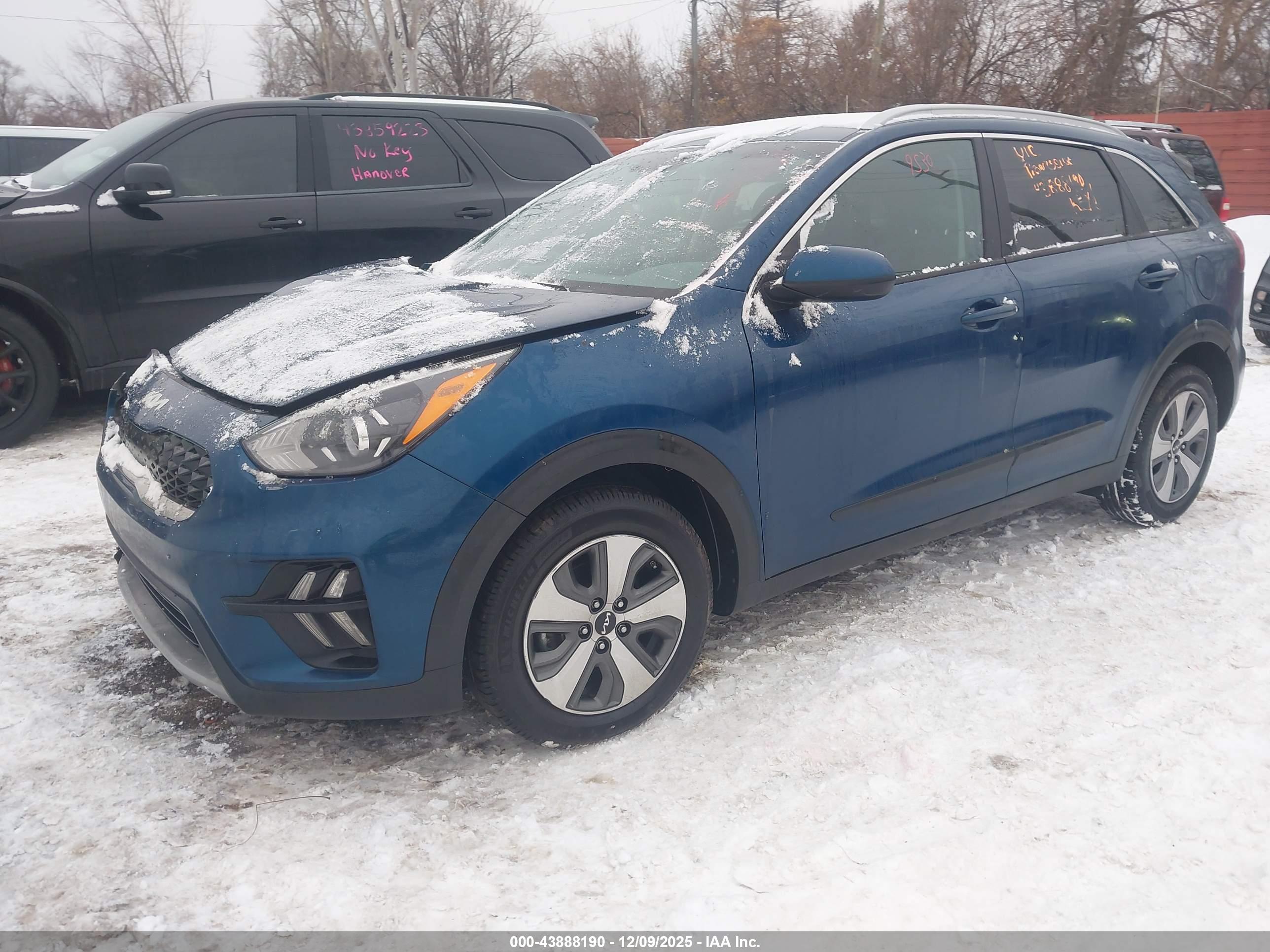 KIA NIRO image 2