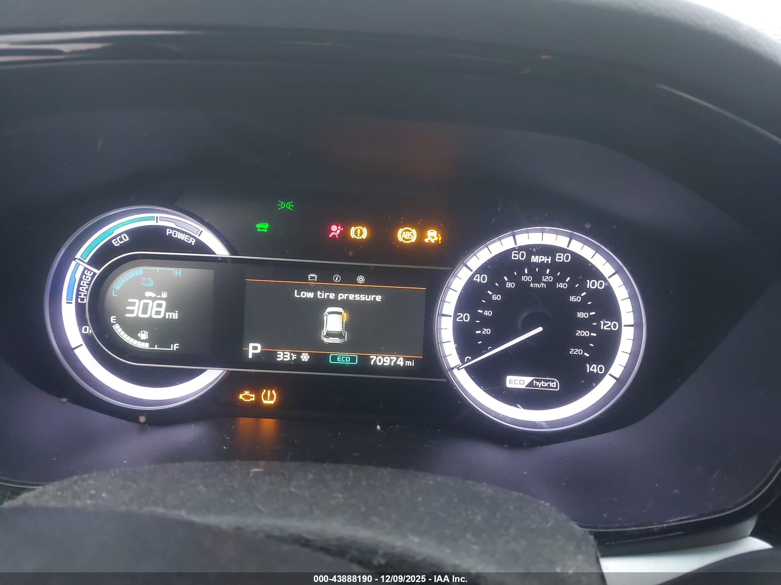 KIA NIRO image 7