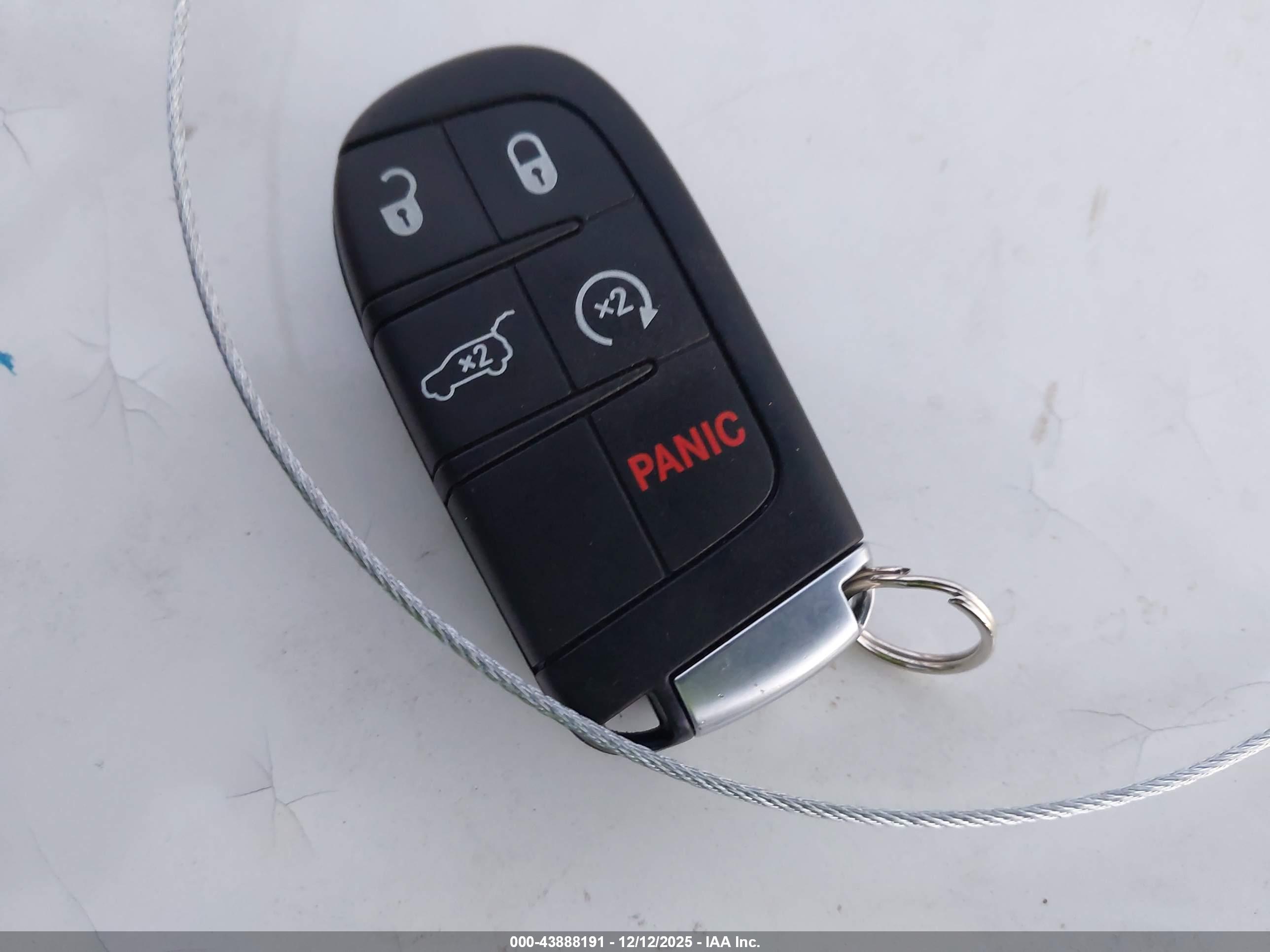 JEEP GRAND image 11
