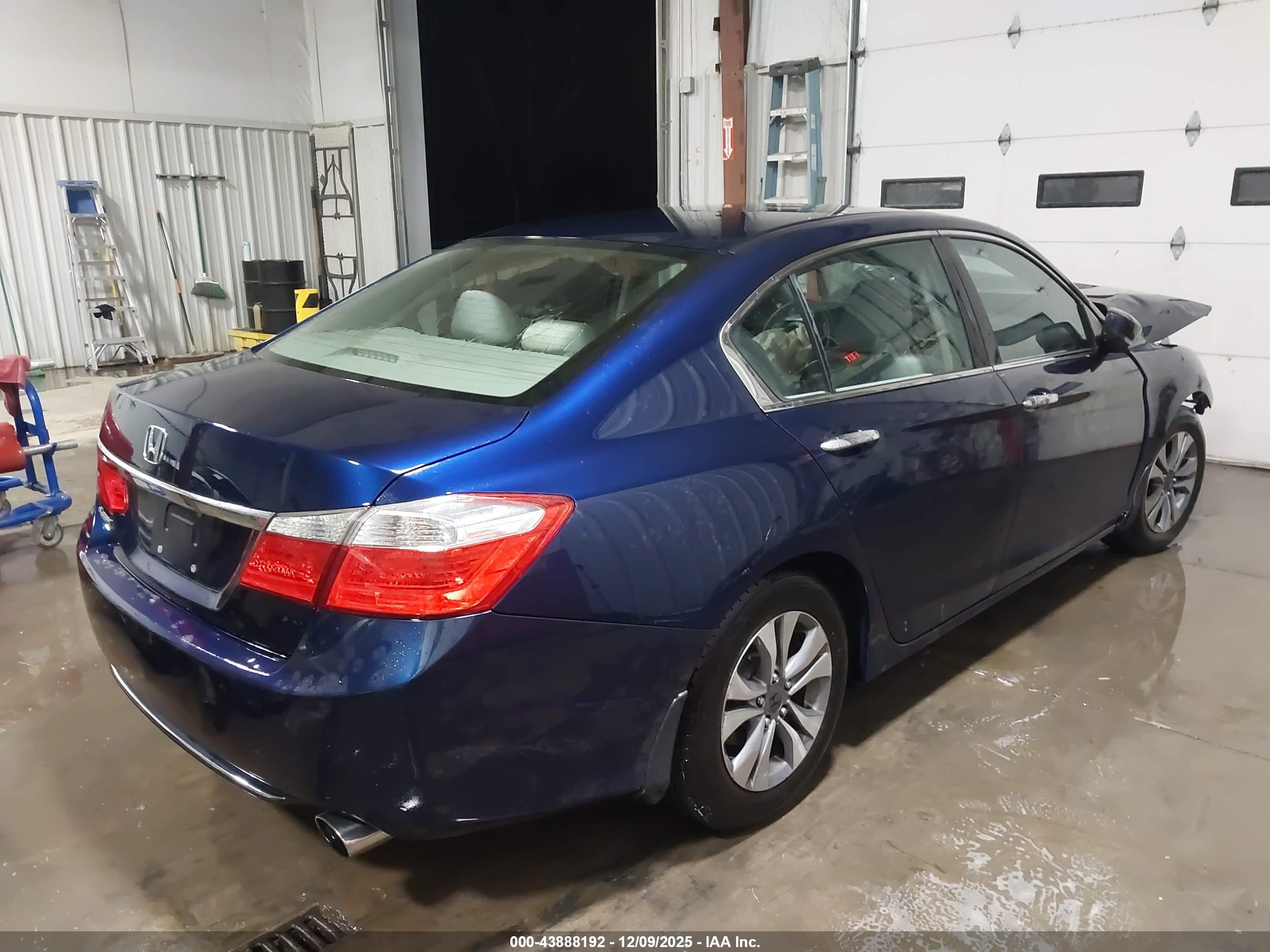 HONDA ACCORD image 4