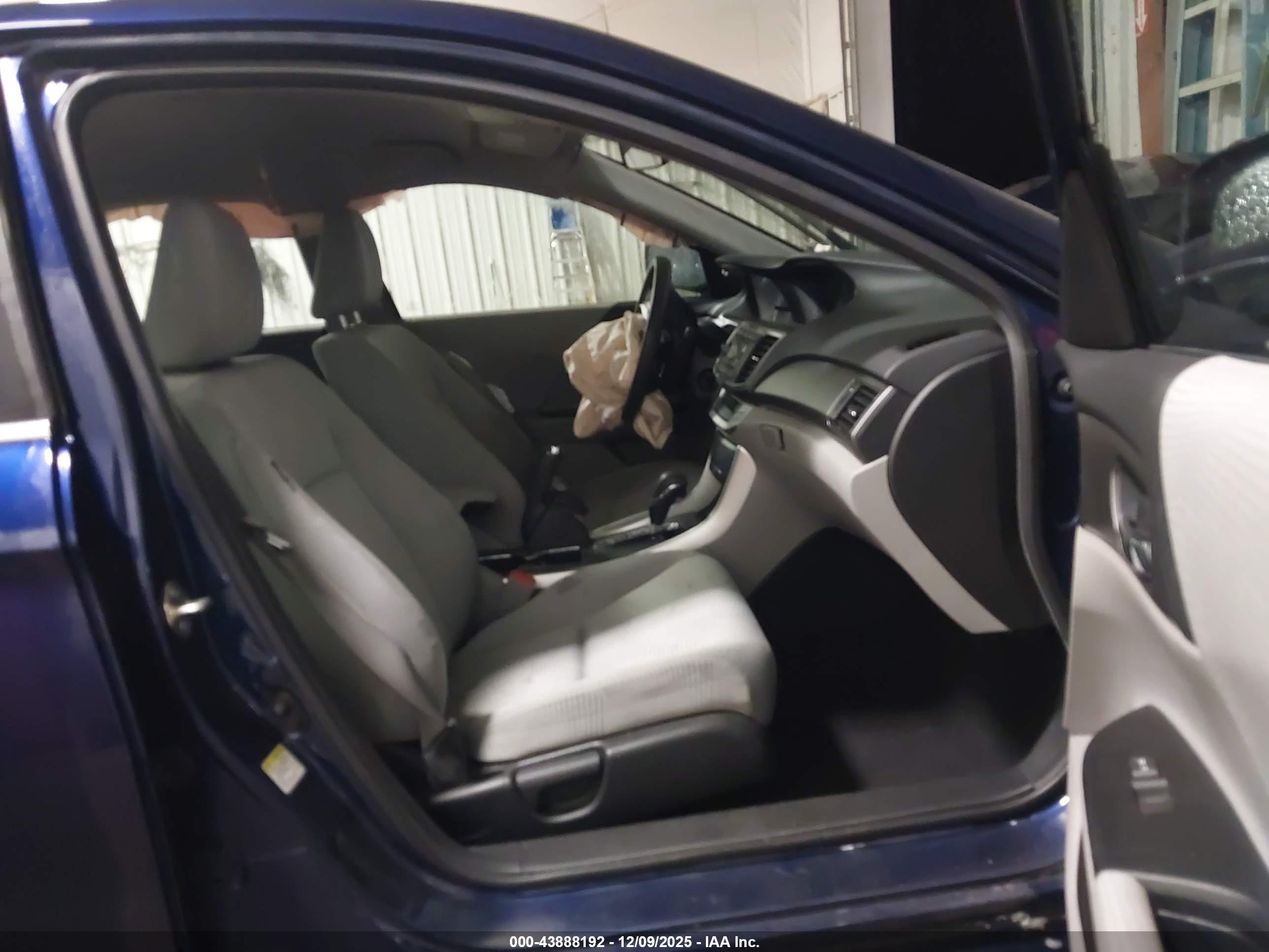 HONDA ACCORD image 5